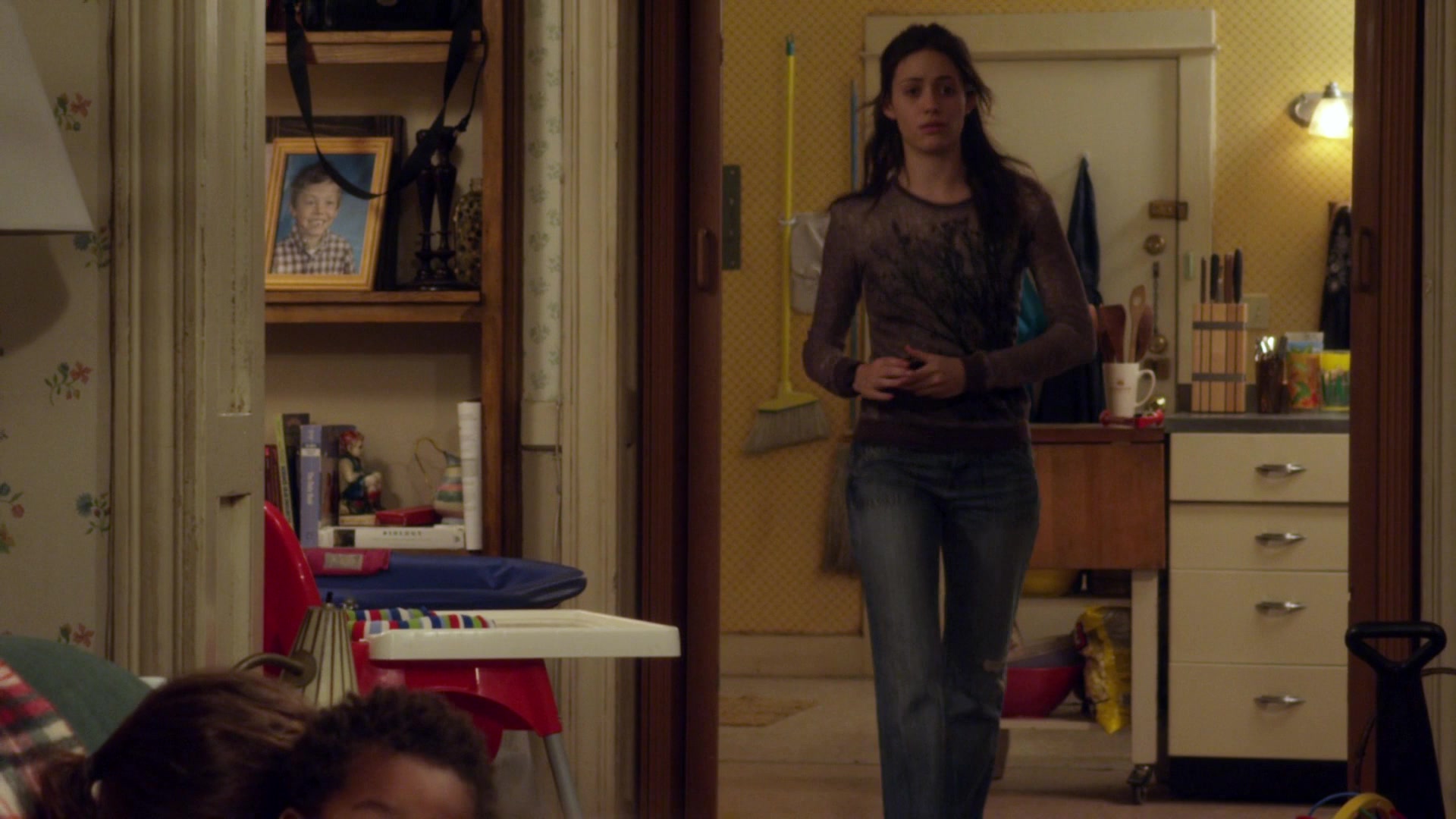 Shameless_US_S01E02_1080p_ERW_007441.jpg