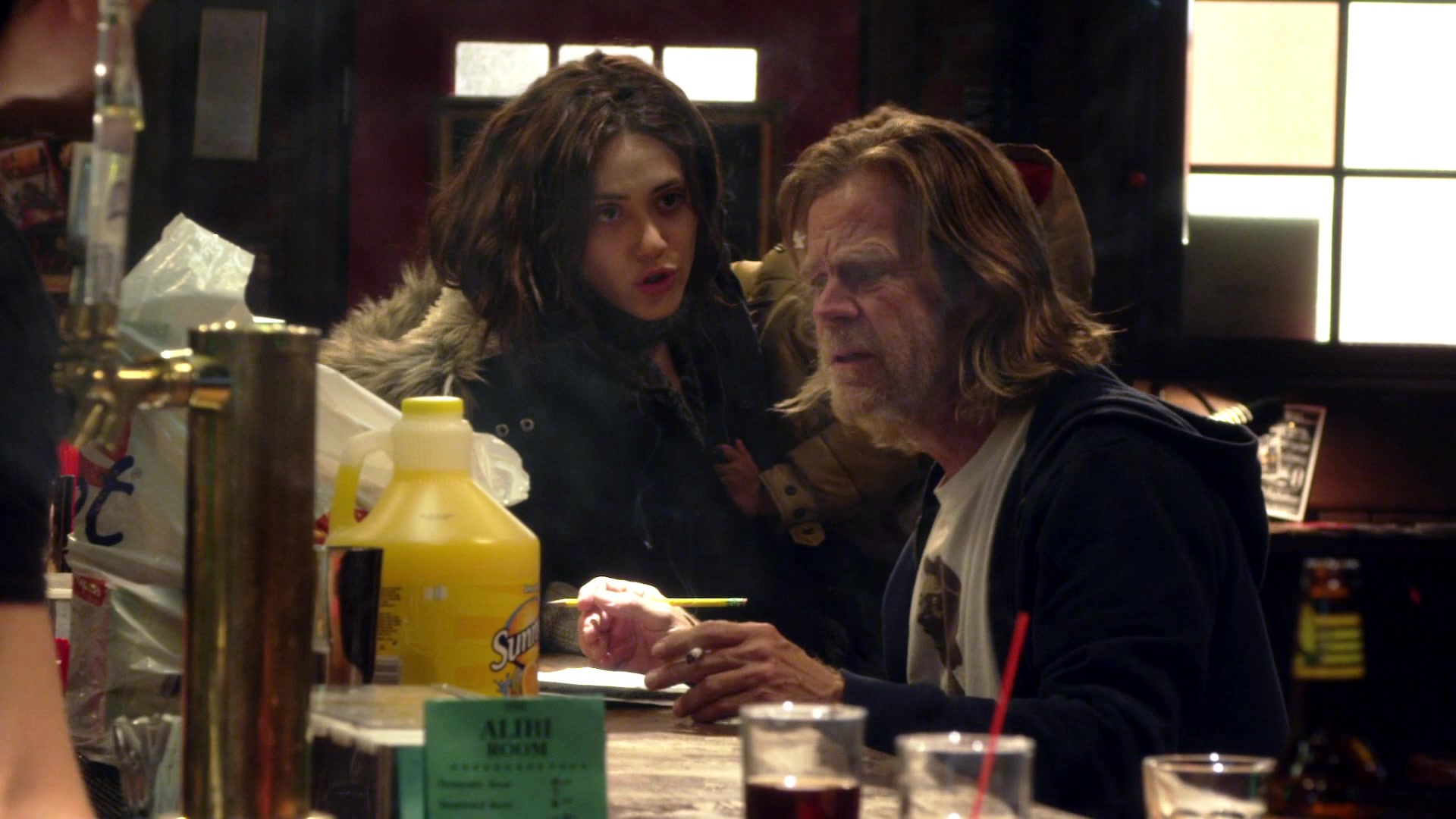Shameless_US_S01E03_1080p_ERW_003111.jpg