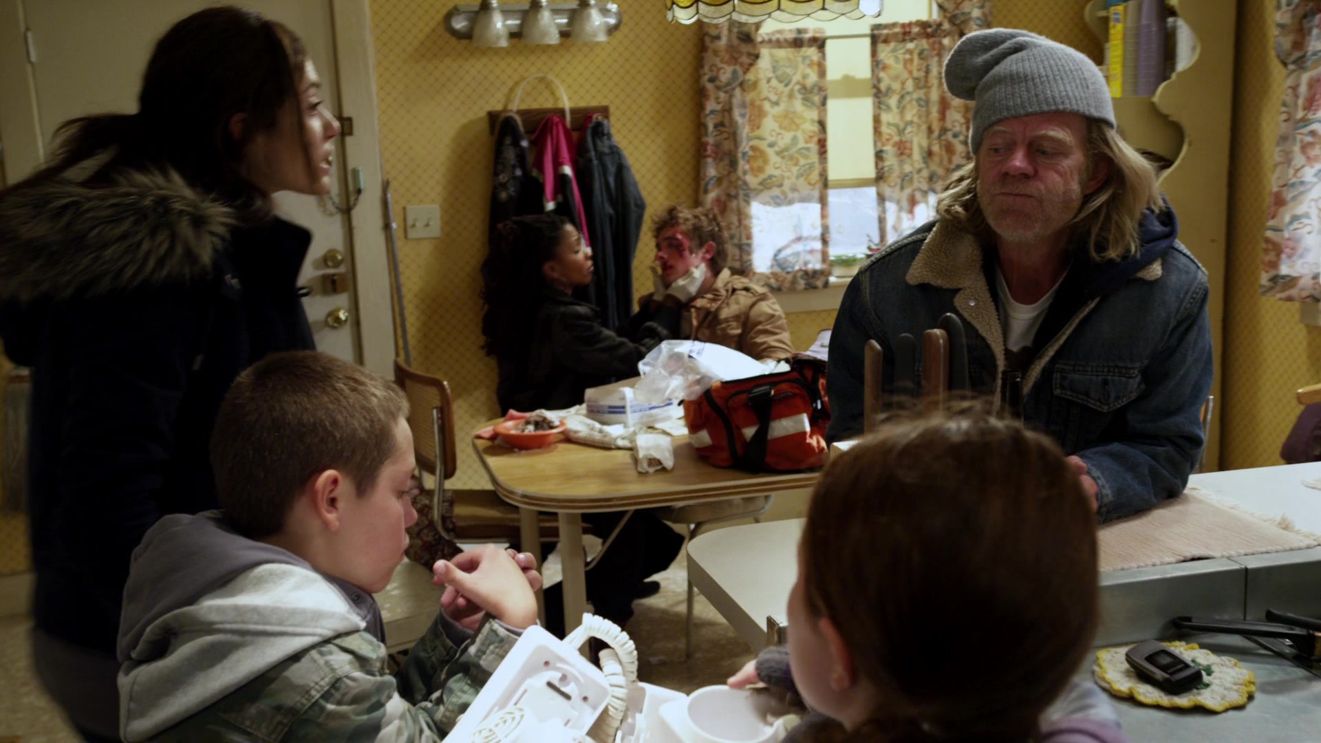 Shameless_US_S01E03_1080p_ERW_004436.jpg