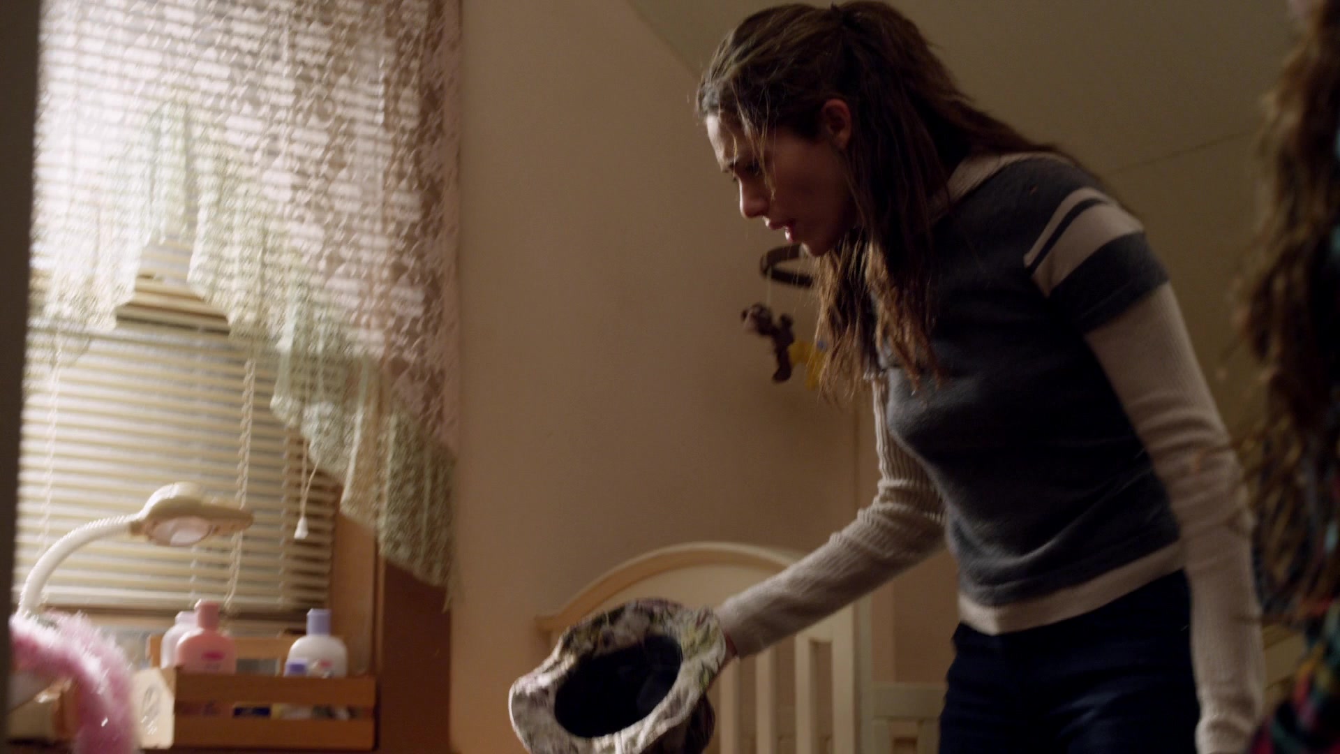 Shameless_US_S01E04_1080p_ERW_001579.jpg