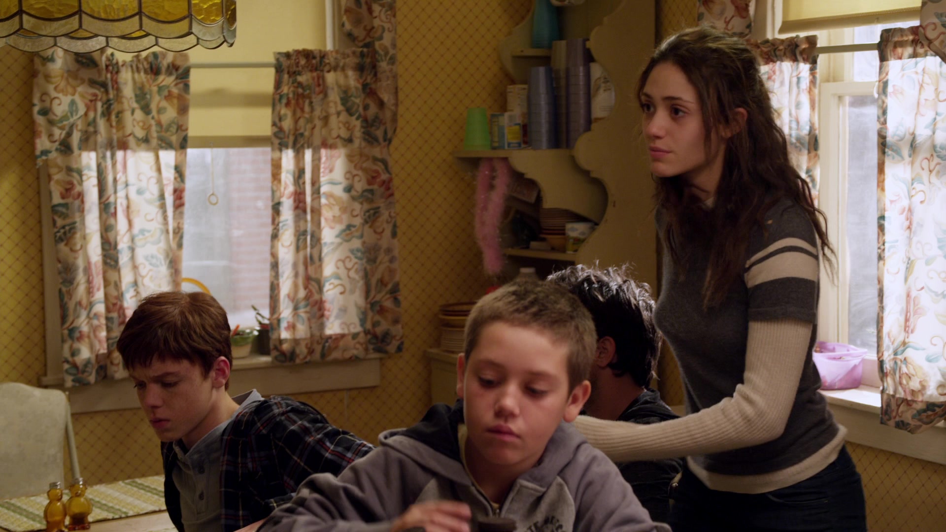 Shameless_US_S01E04_1080p_ERW_002568.jpg