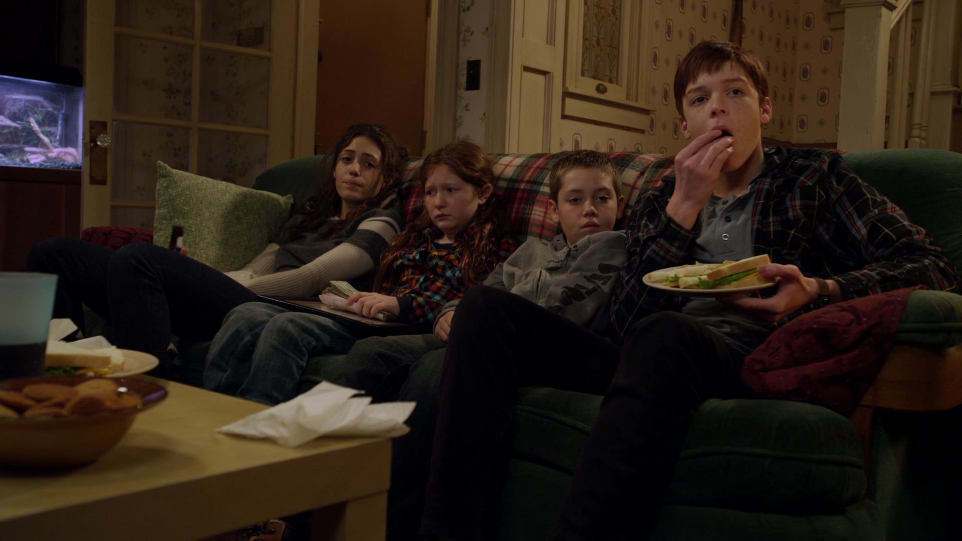 Shameless_US_S01E04_1080p_ERW_005295.jpg