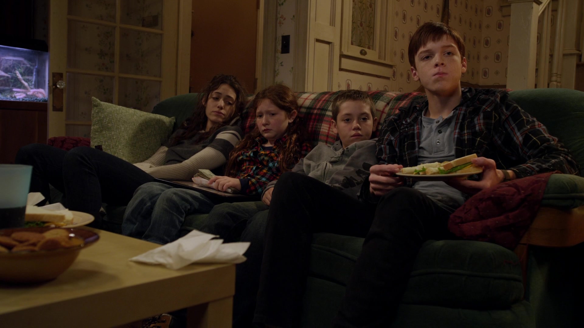 Shameless_US_S01E04_1080p_ERW_005297.jpg