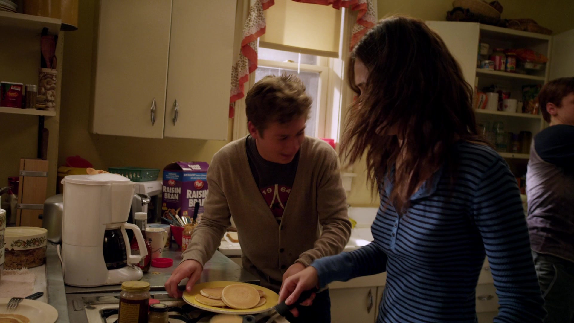 Shameless_US_S01E04_1080p_ERW_006135.jpg