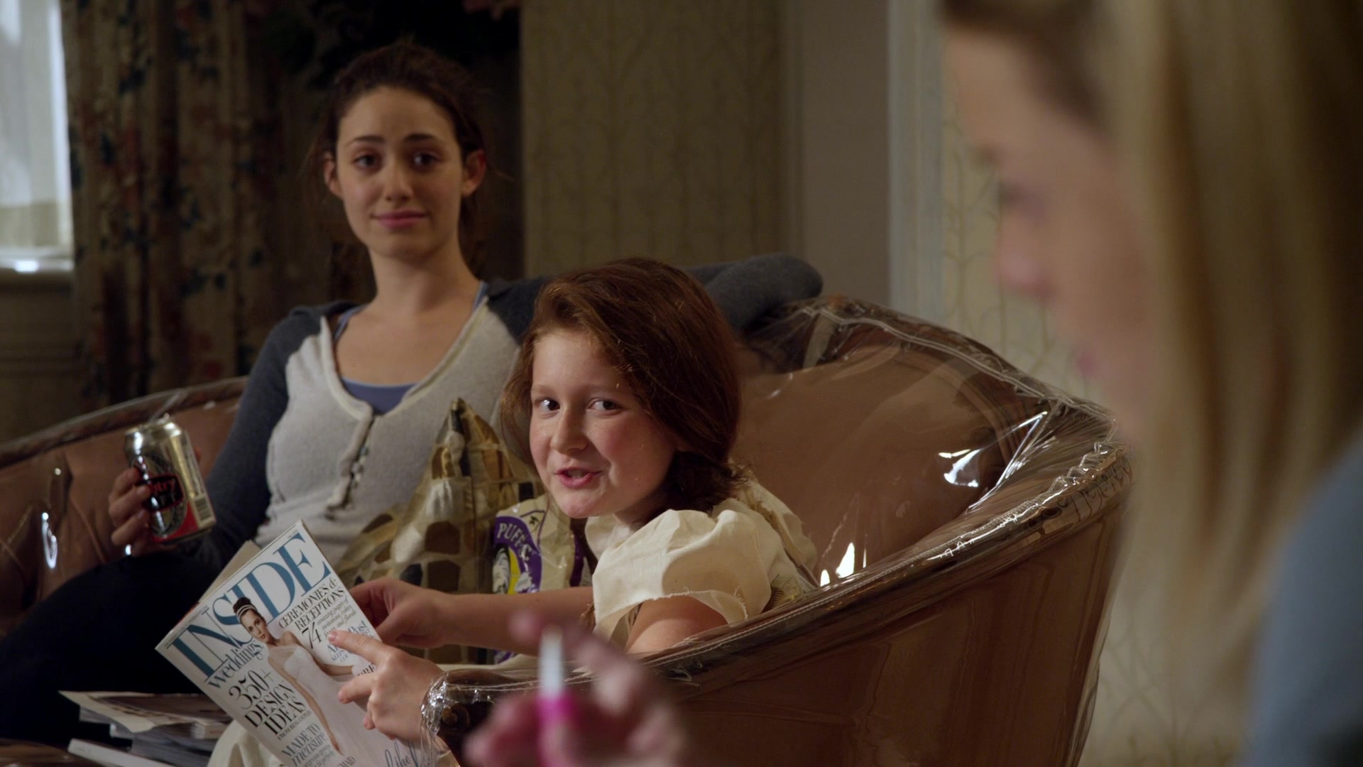Shameless_US_S01E05_1080p_ERW_002599.jpg