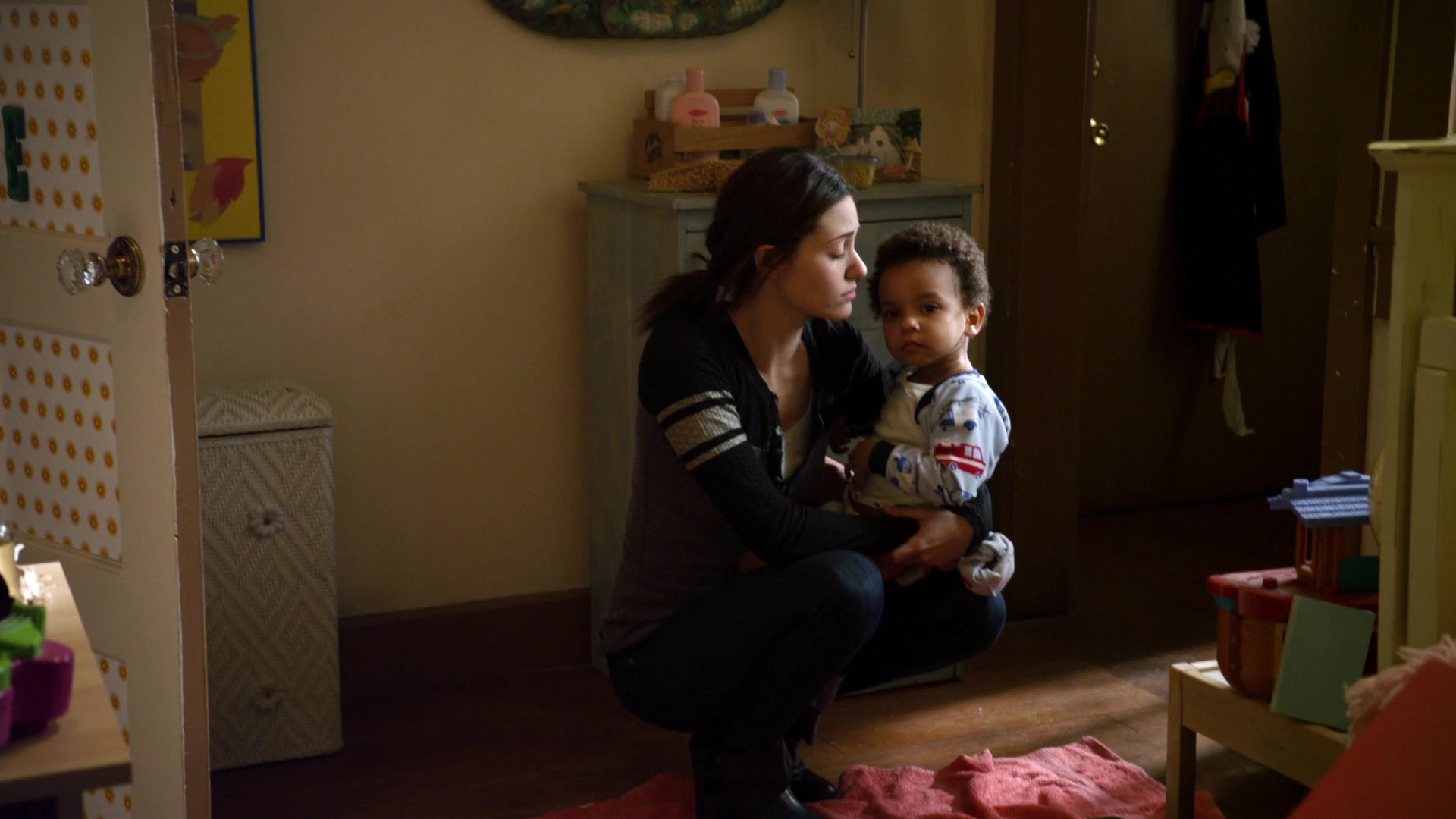 Shameless_US_S01E09_1080p_ERW_002000.jpg