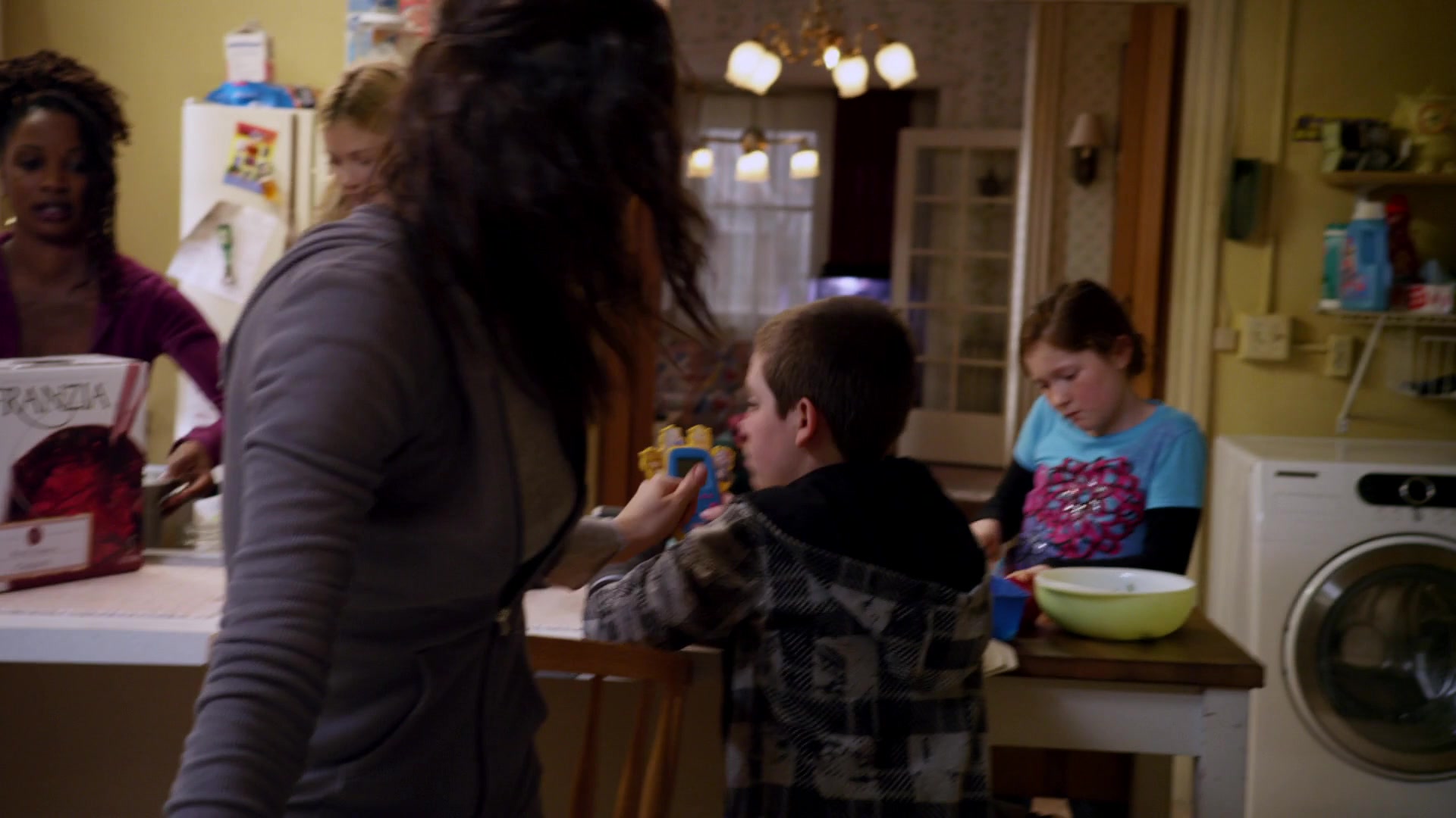 Shameless_US_S01E12_1080p_ERW_003145.jpg
