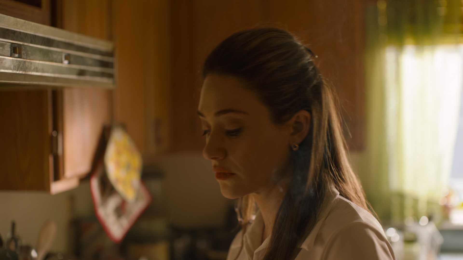 The_Crowded_Room_S01E01_Exodus_1080p_ERW_001884.jpg