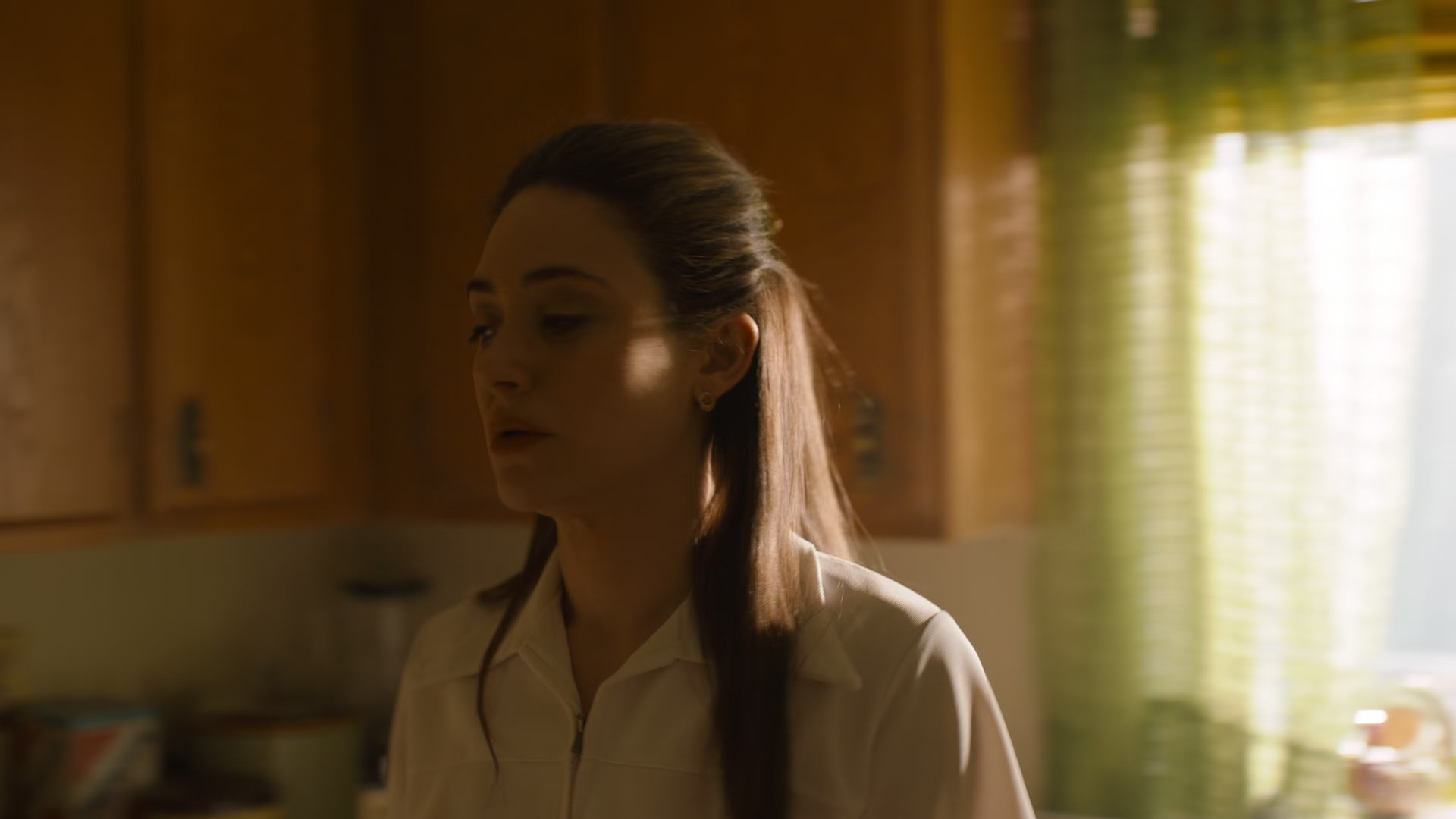The_Crowded_Room_S01E01_Exodus_1080p_ERW_002039.jpg
