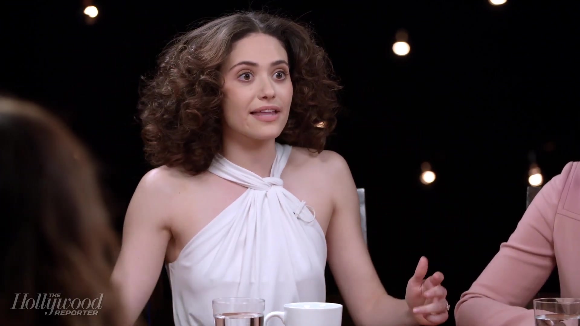 emmyrossumweb_comedyactressroundtable_hollywoodreporter17_000266.jpg
