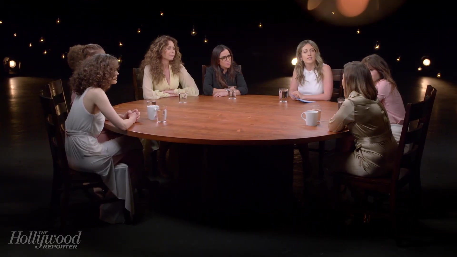 emmyrossumweb_comedyactressroundtable_hollywoodreporter17_000977.jpg emmyrossumweb_comedyactressroundtable_hollywoodreporter17_000977.jpg