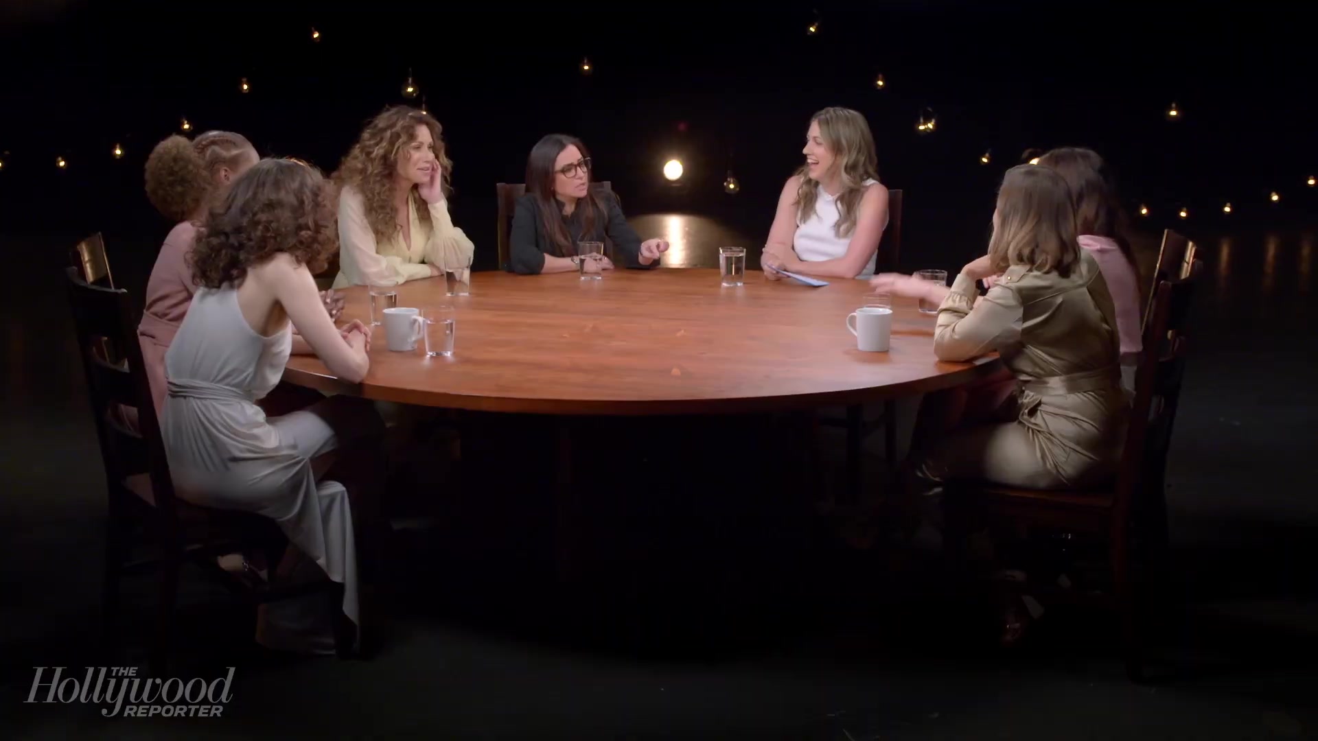 emmyrossumweb_comedyactressroundtable_hollywoodreporter17_001193.jpg