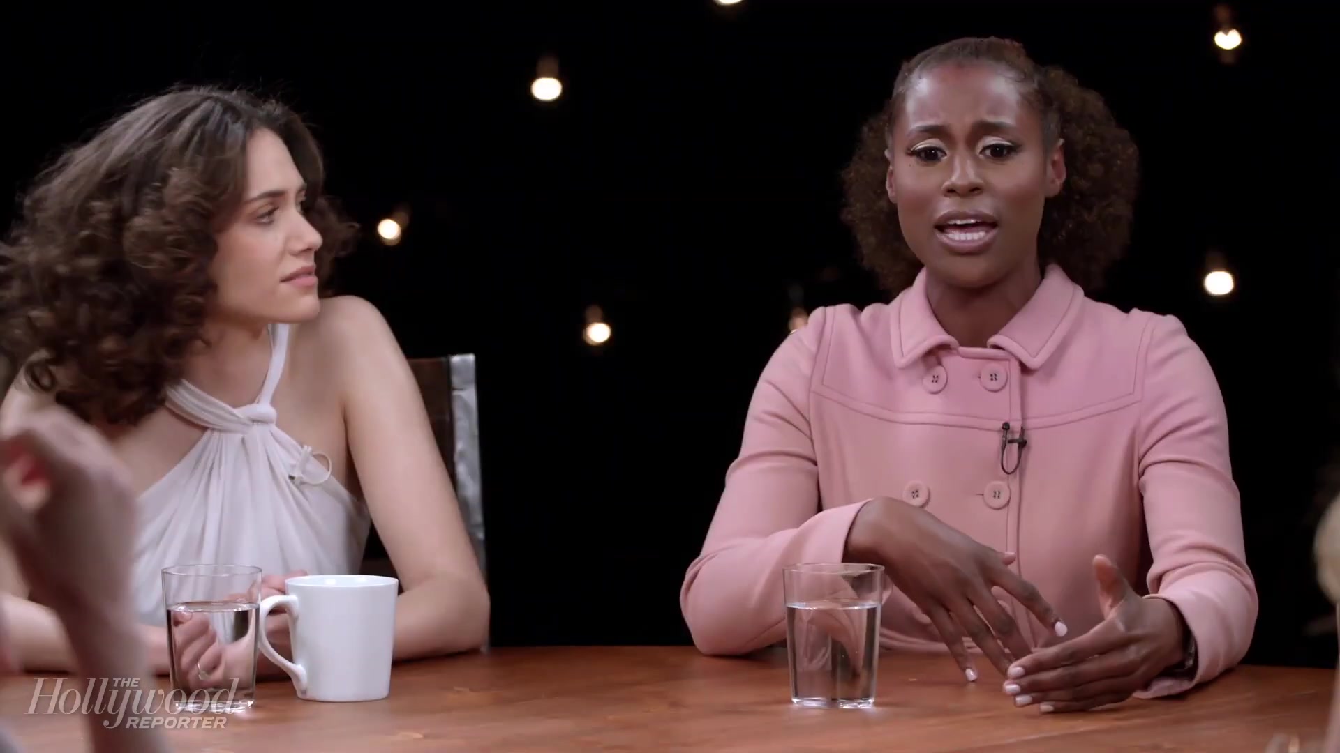 emmyrossumweb_comedyactressroundtable_hollywoodreporter17_001276.jpg