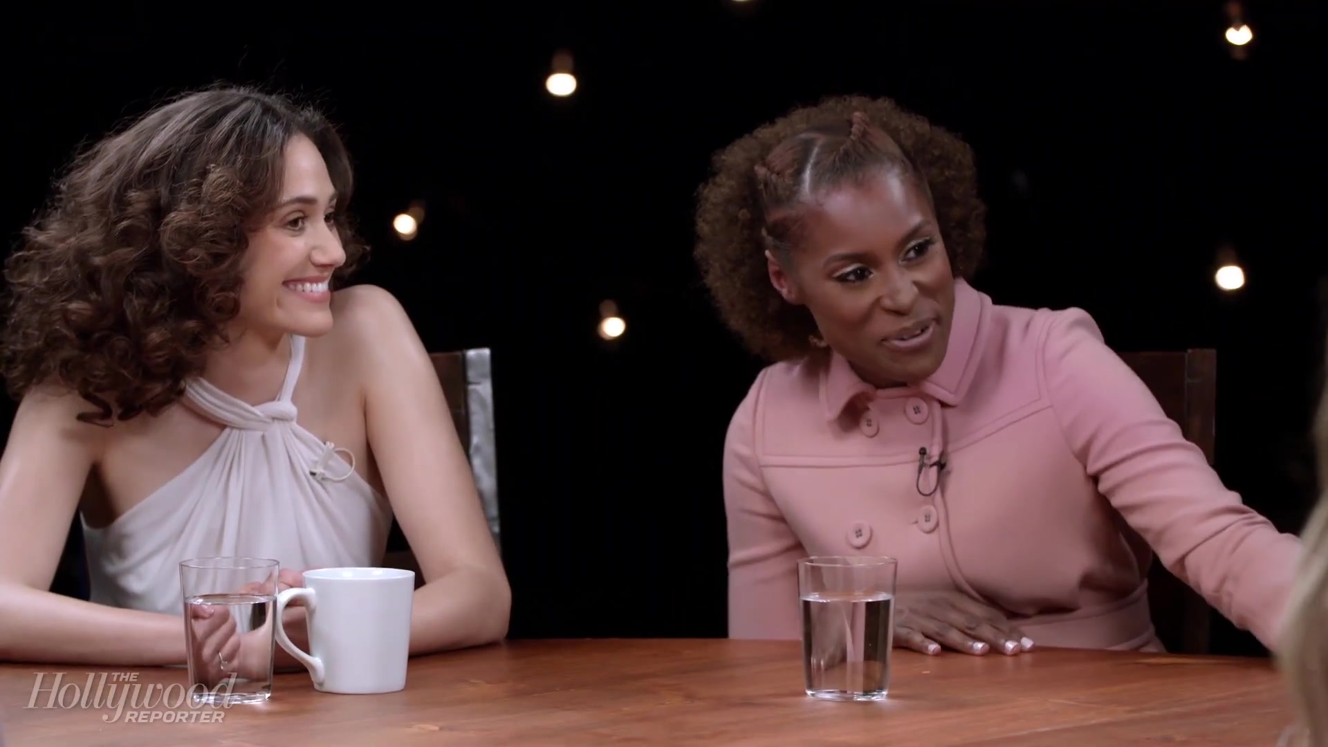 emmyrossumweb_comedyactressroundtable_hollywoodreporter17_001313.jpg