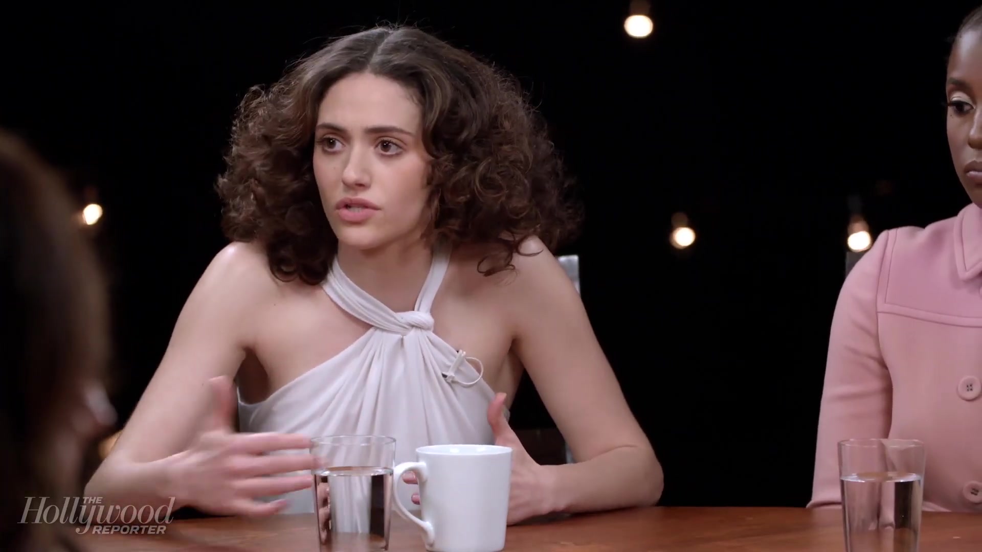 emmyrossumweb_comedyactressroundtable_hollywoodreporter17_001459.jpg