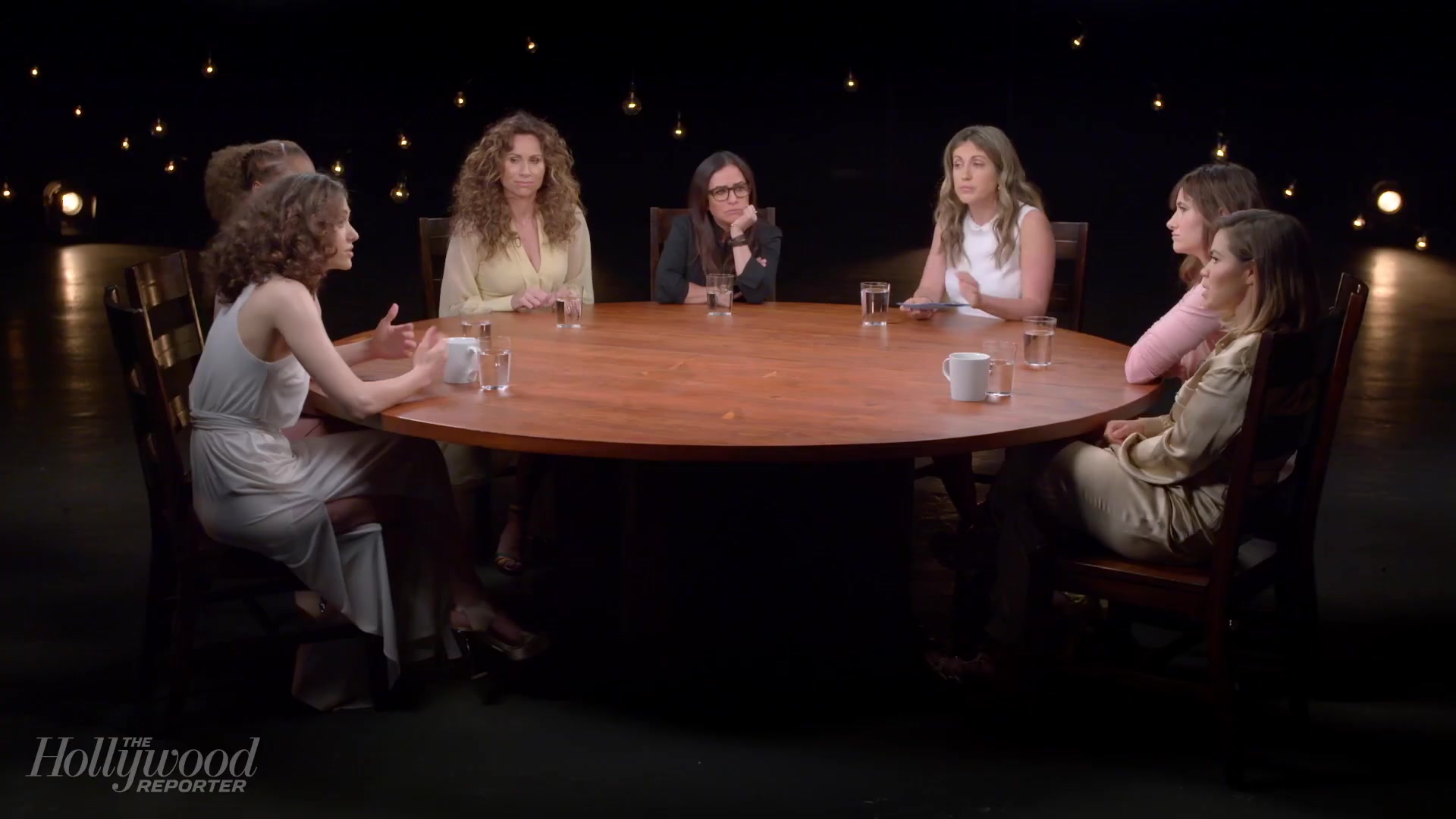 emmyrossumweb_comedyactressroundtable_hollywoodreporter17_001513.jpg