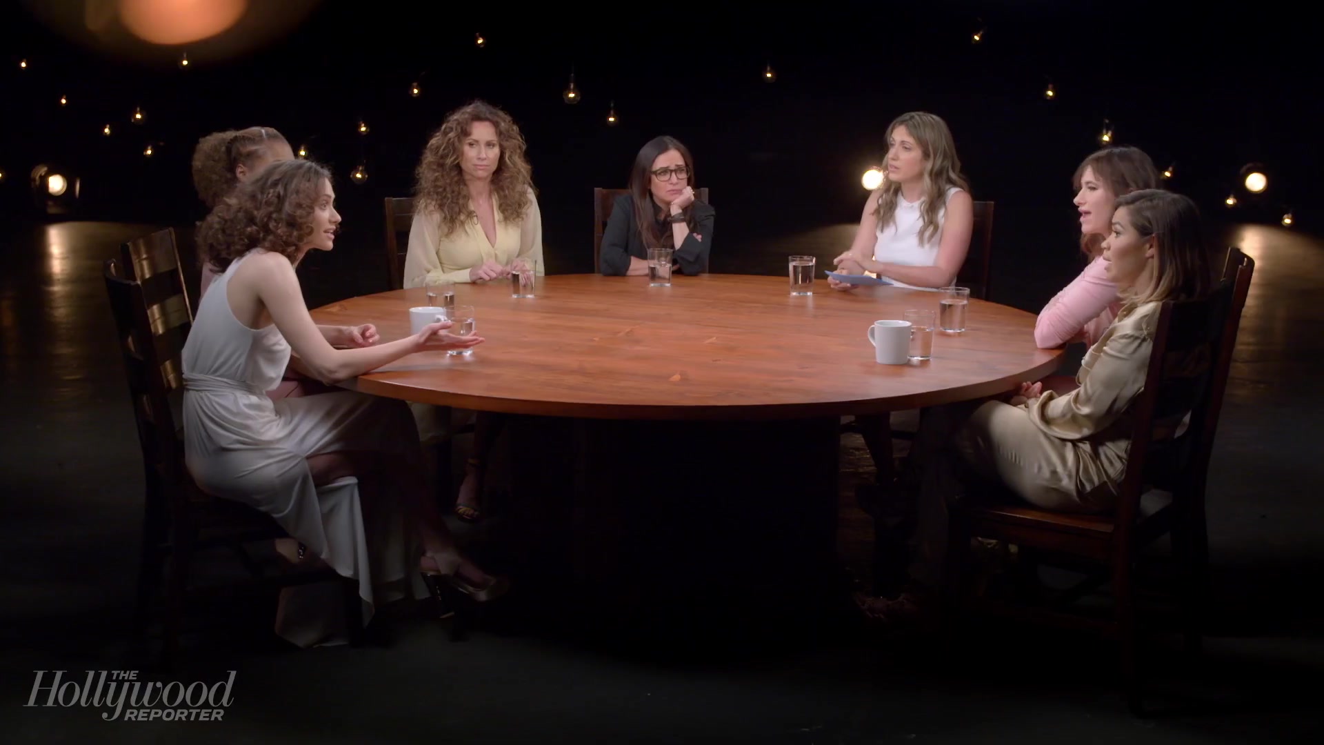 emmyrossumweb_comedyactressroundtable_hollywoodreporter17_001514.jpg