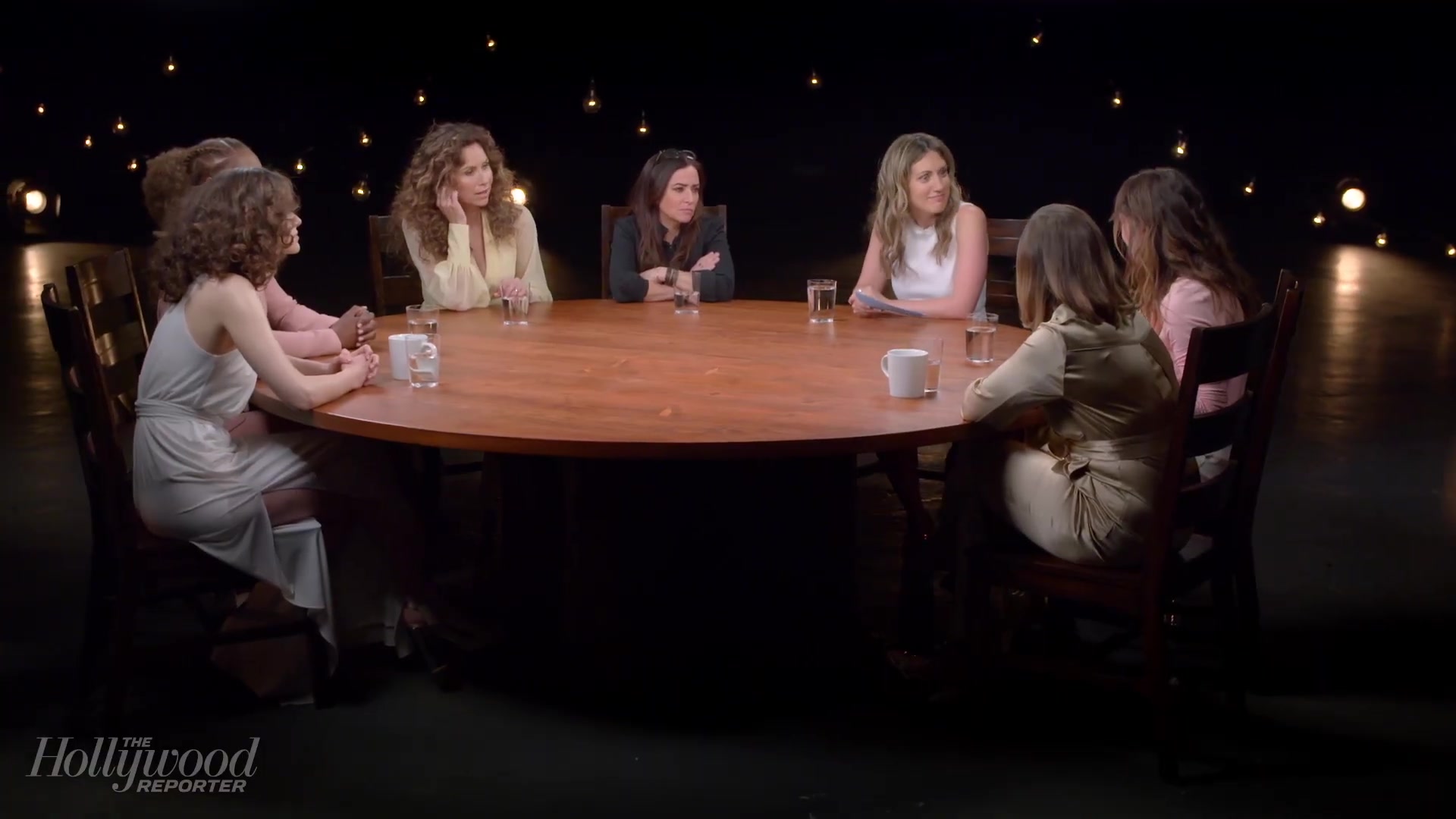 emmyrossumweb_comedyactressroundtable_hollywoodreporter17_001799.jpg