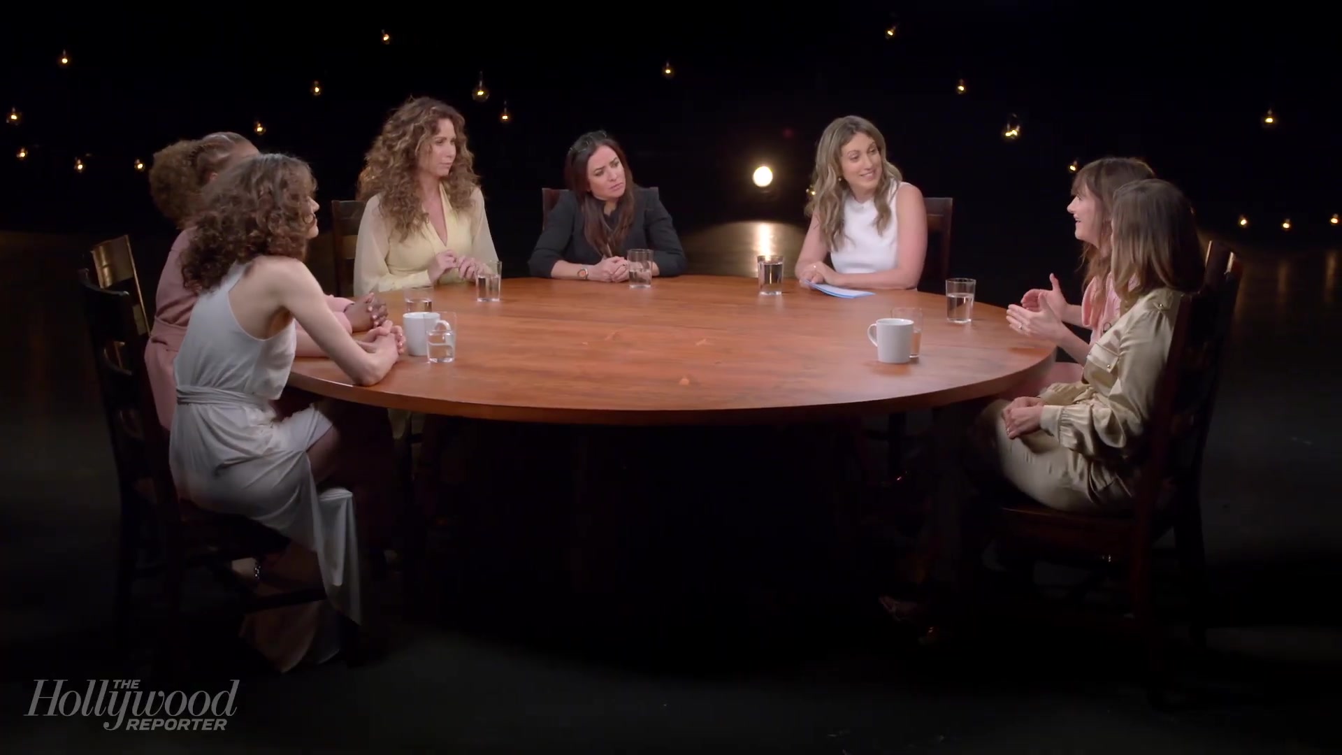 emmyrossumweb_comedyactressroundtable_hollywoodreporter17_001933.jpg