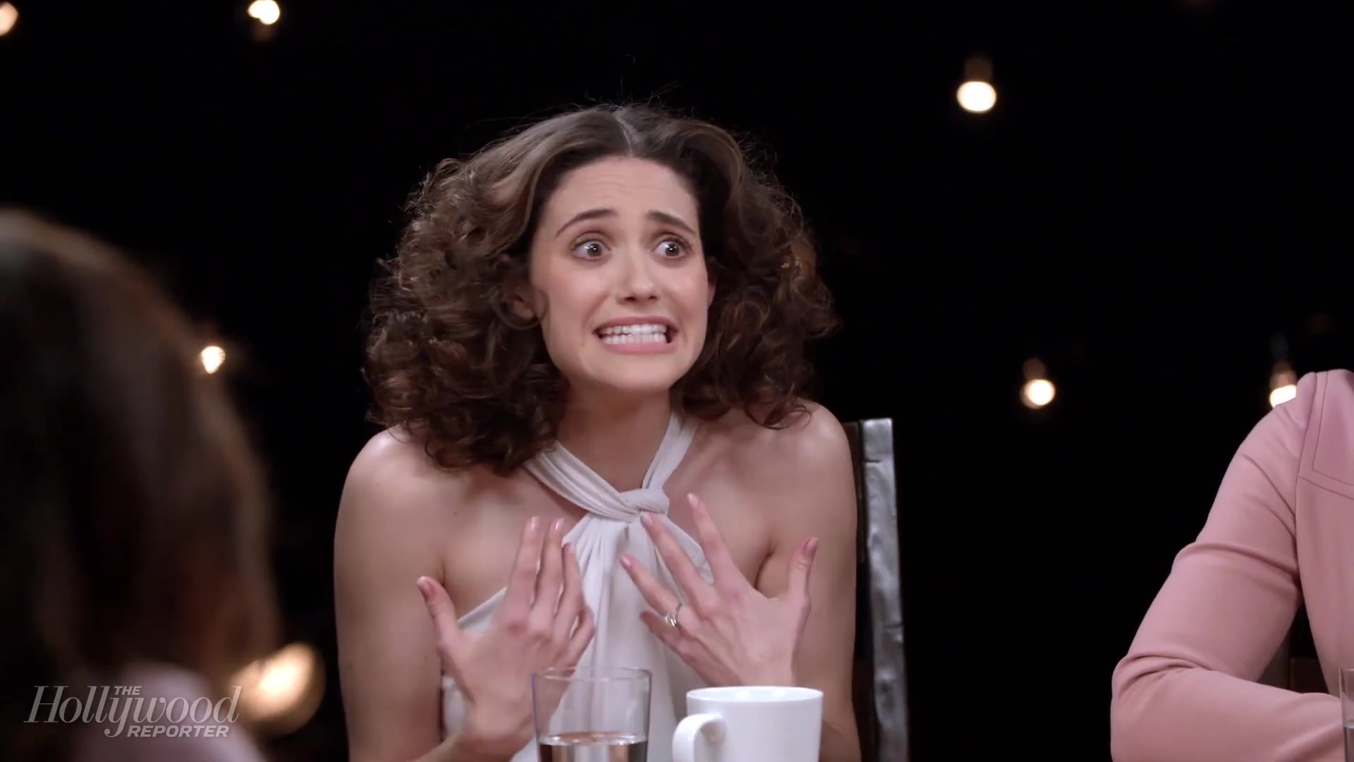 emmyrossumweb_comedyactressroundtable_hollywoodreporter17_002085.jpg