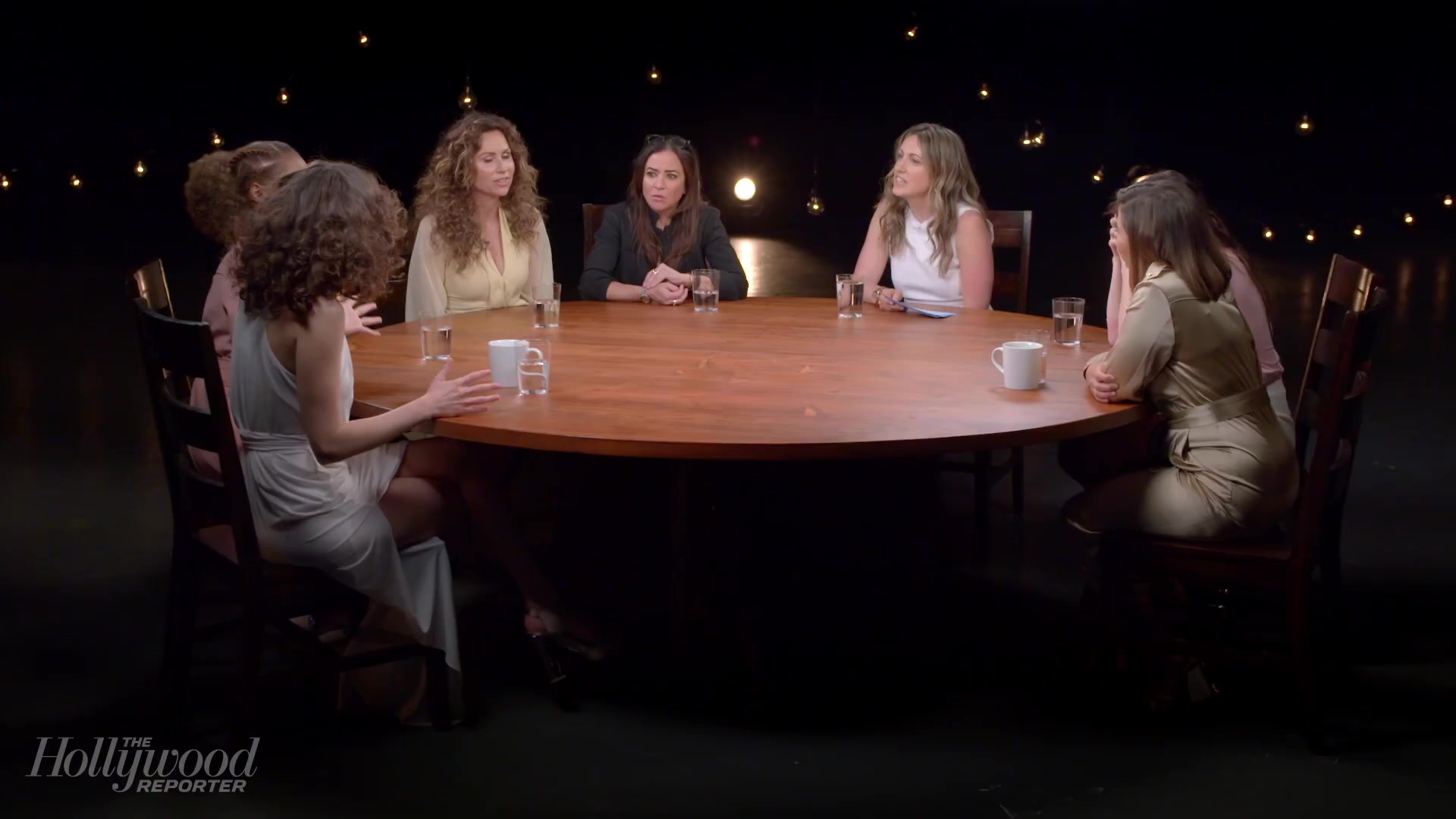 emmyrossumweb_comedyactressroundtable_hollywoodreporter17_002089.jpg