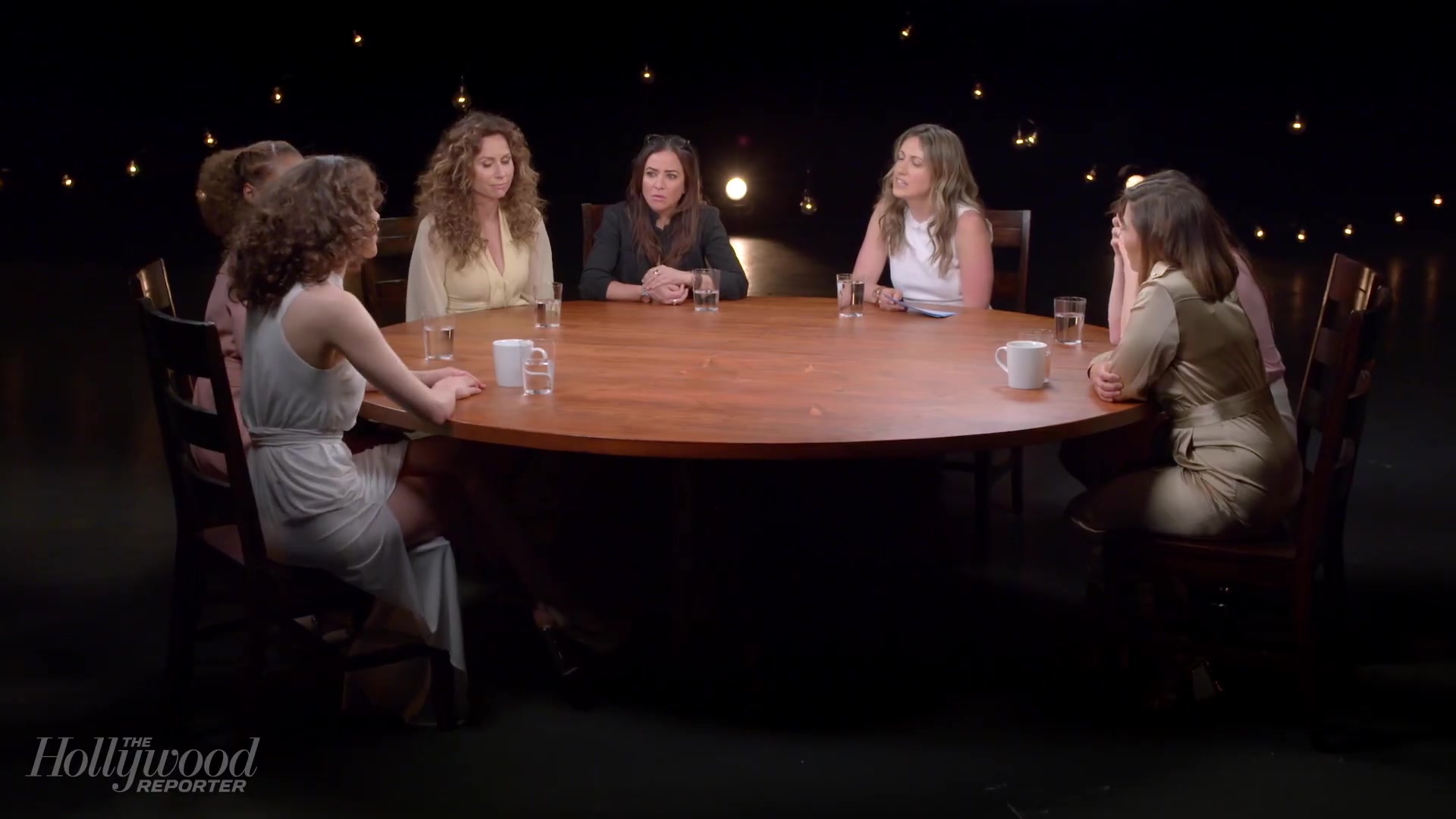 emmyrossumweb_comedyactressroundtable_hollywoodreporter17_002090.jpg