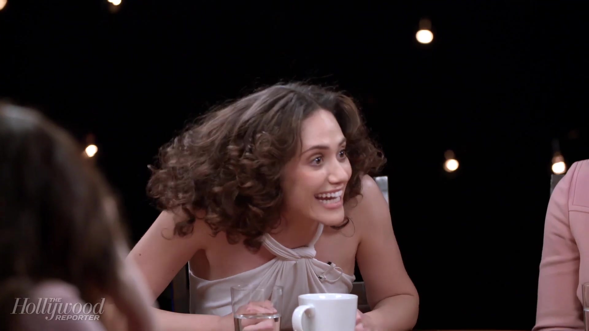 emmyrossumweb_comedyactressroundtable_hollywoodreporter17_002094.jpg