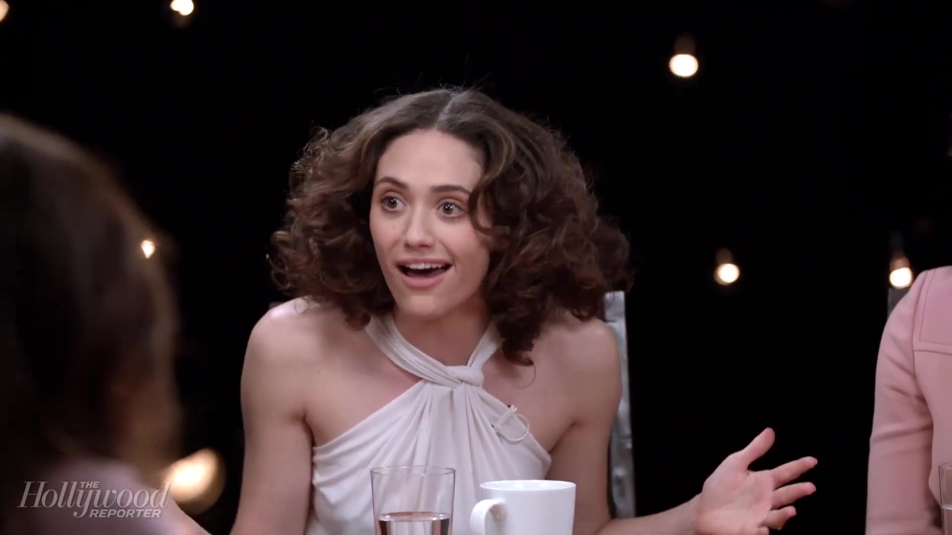 emmyrossumweb_comedyactressroundtable_hollywoodreporter17_002097.jpg