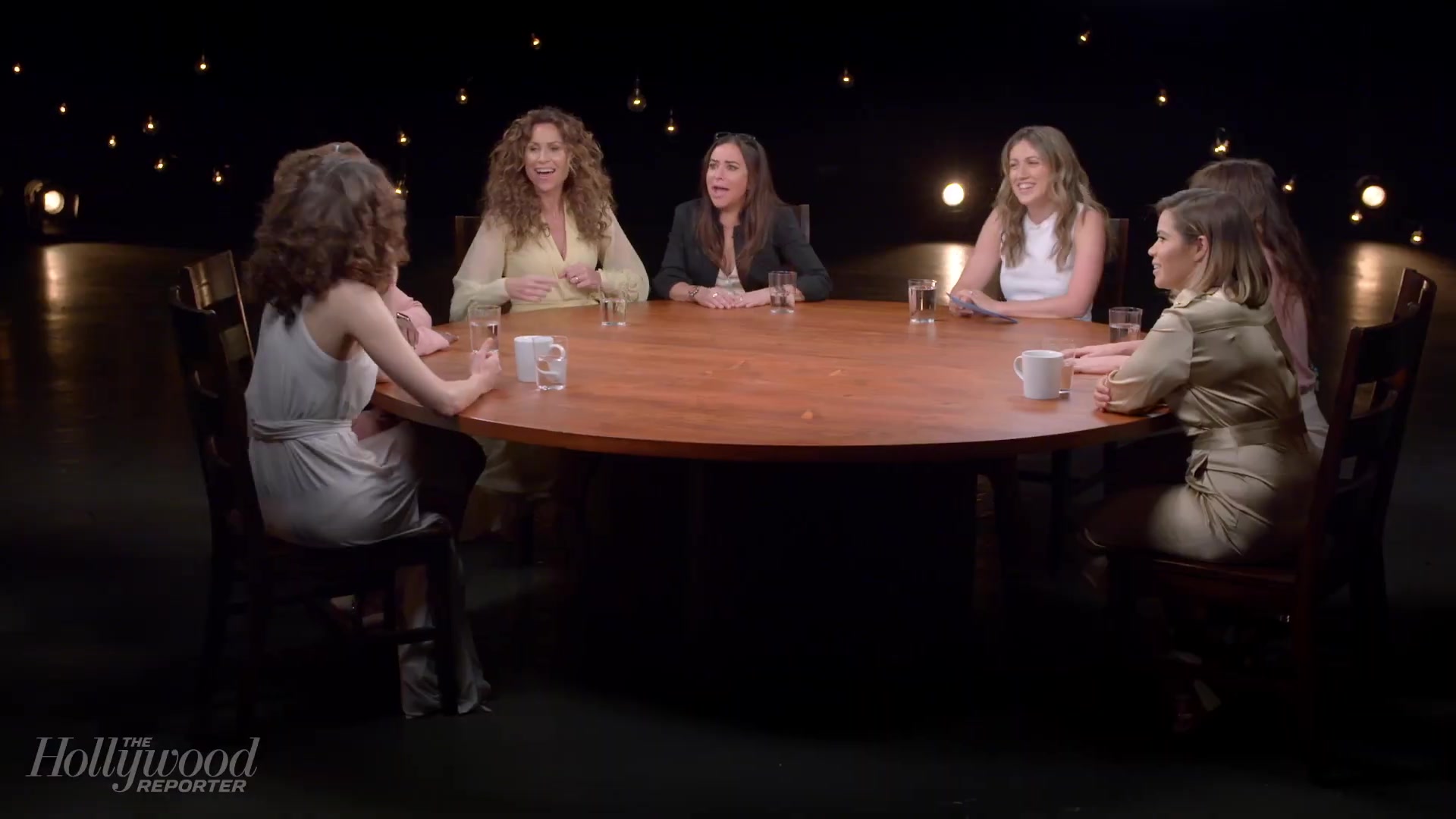 emmyrossumweb_comedyactressroundtable_hollywoodreporter17_002214.jpg