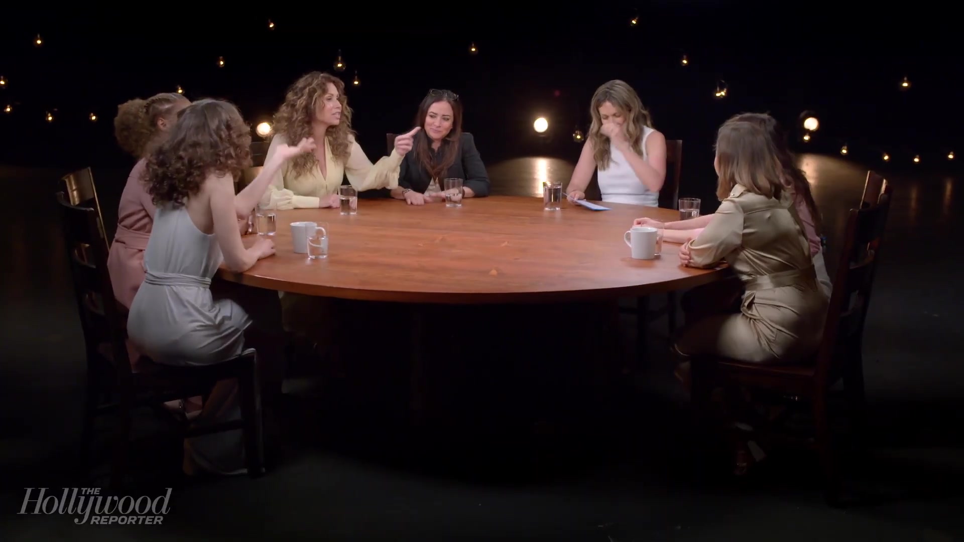 emmyrossumweb_comedyactressroundtable_hollywoodreporter17_002233.jpg