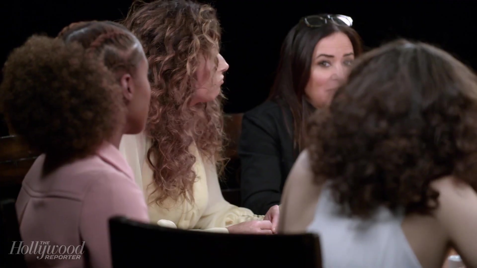 emmyrossumweb_comedyactressroundtable_hollywoodreporter17_002289.jpg