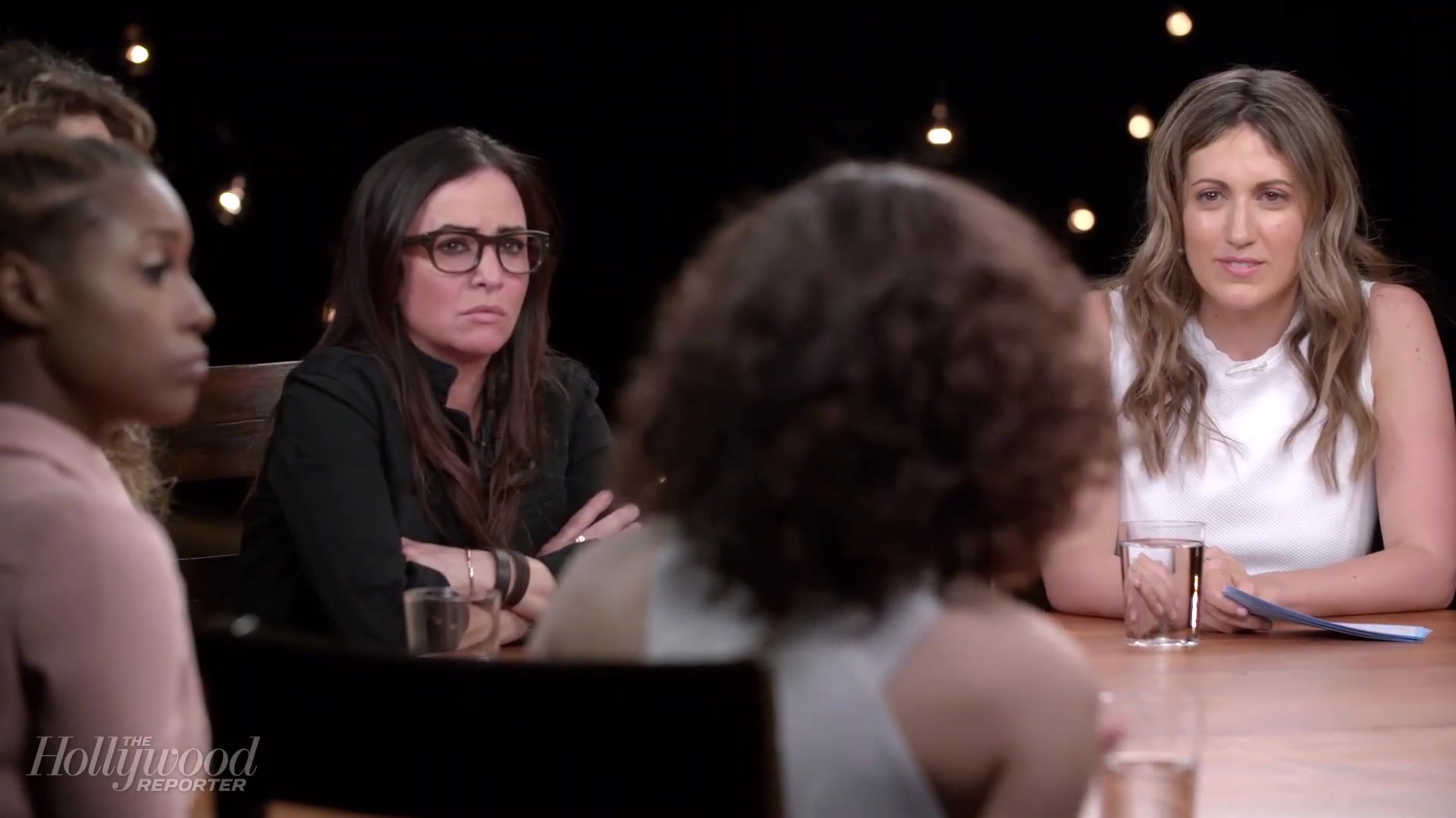 emmyrossumweb_comedyactressroundtable_hollywoodreporter17_002439.jpg emmyrossumweb_comedyactressroundtable_hollywoodreporter17_002439.jpg