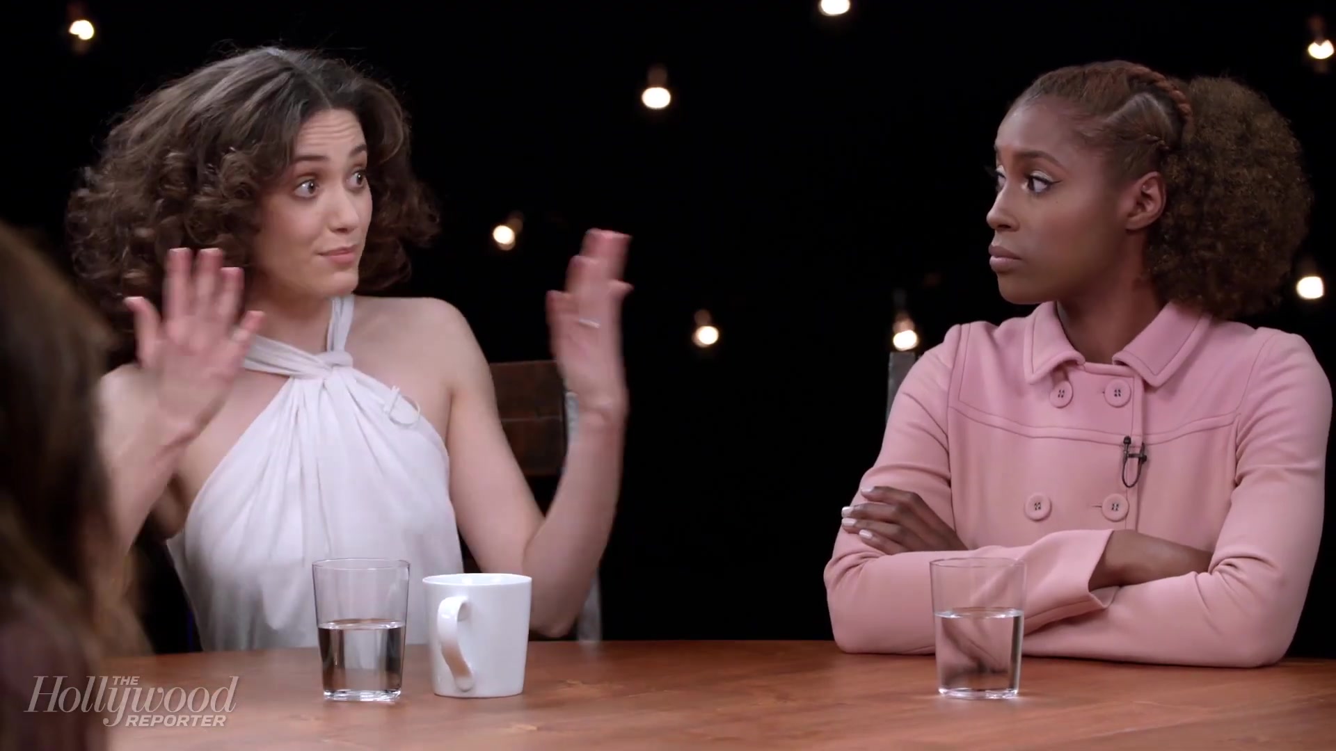 emmyrossumweb_comedyactressroundtable_hollywoodreporter17_002589.jpg
