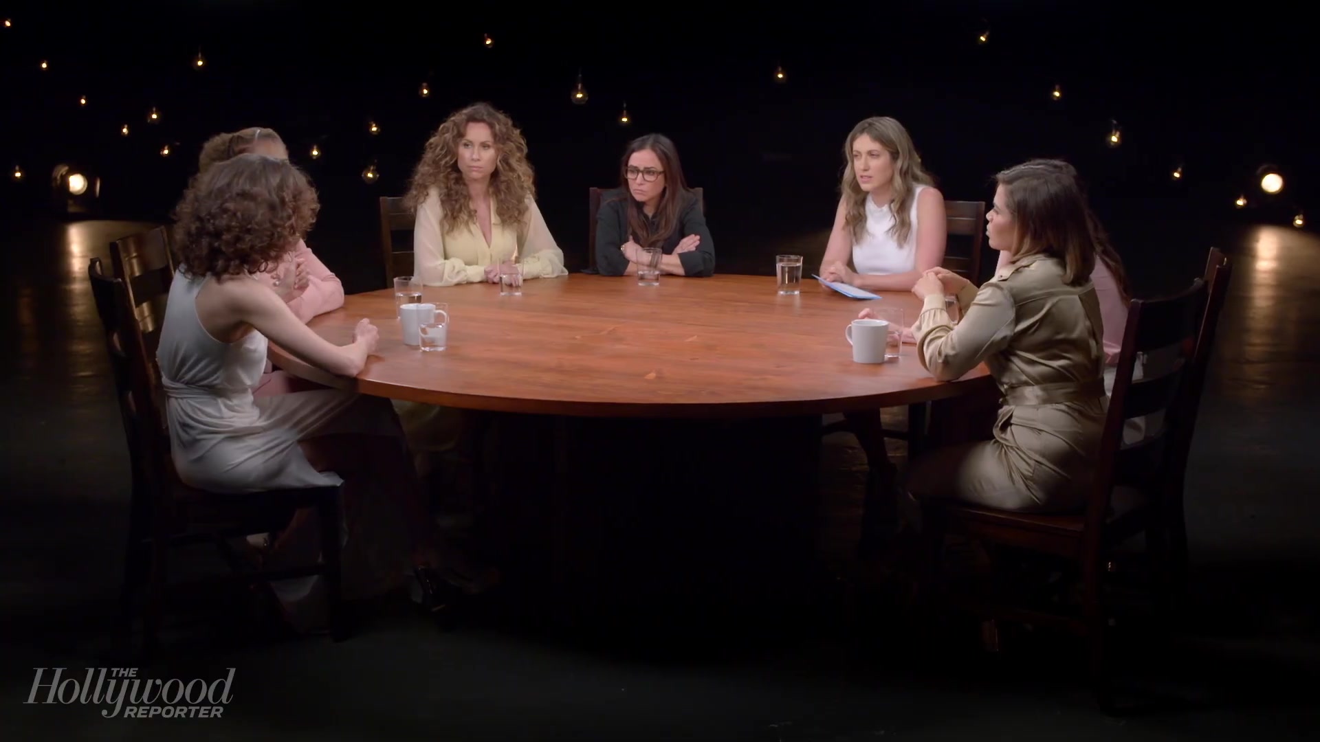 emmyrossumweb_comedyactressroundtable_hollywoodreporter17_002593.jpg