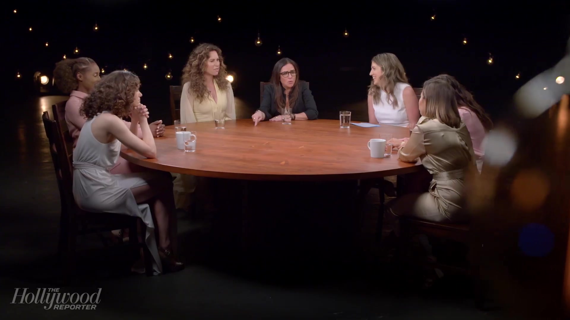 emmyrossumweb_comedyactressroundtable_hollywoodreporter17_002787.jpg