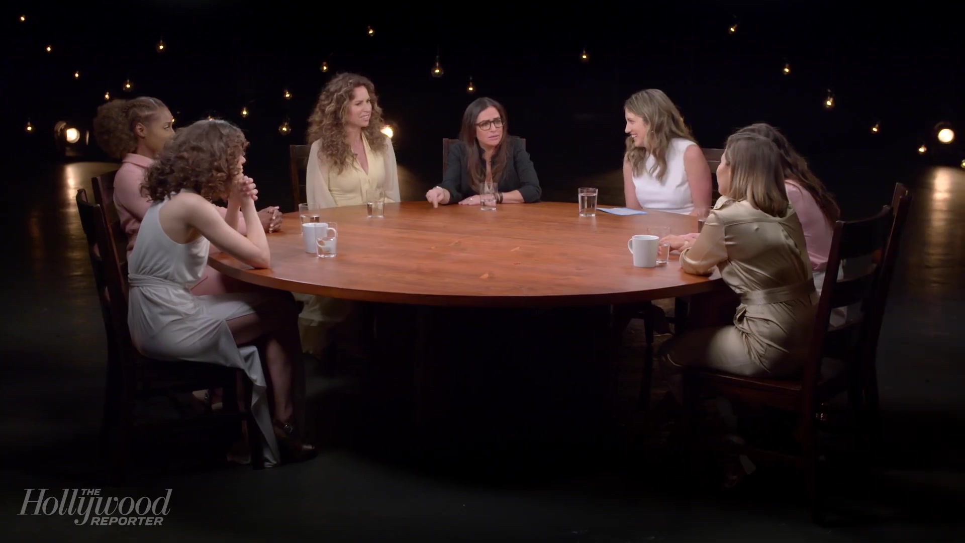 emmyrossumweb_comedyactressroundtable_hollywoodreporter17_002788.jpg