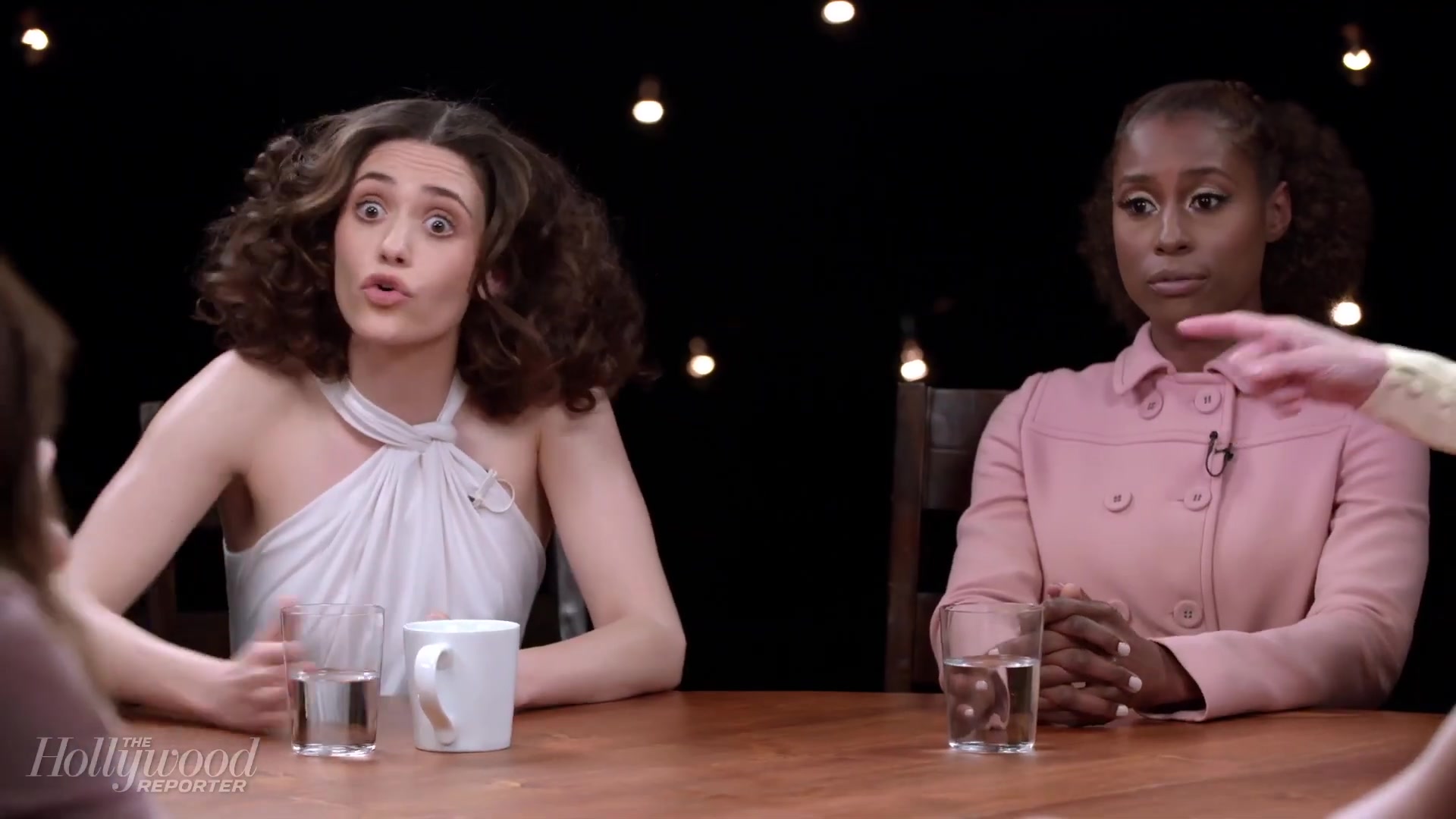 emmyrossumweb_comedyactressroundtable_hollywoodreporter17_002839.jpg