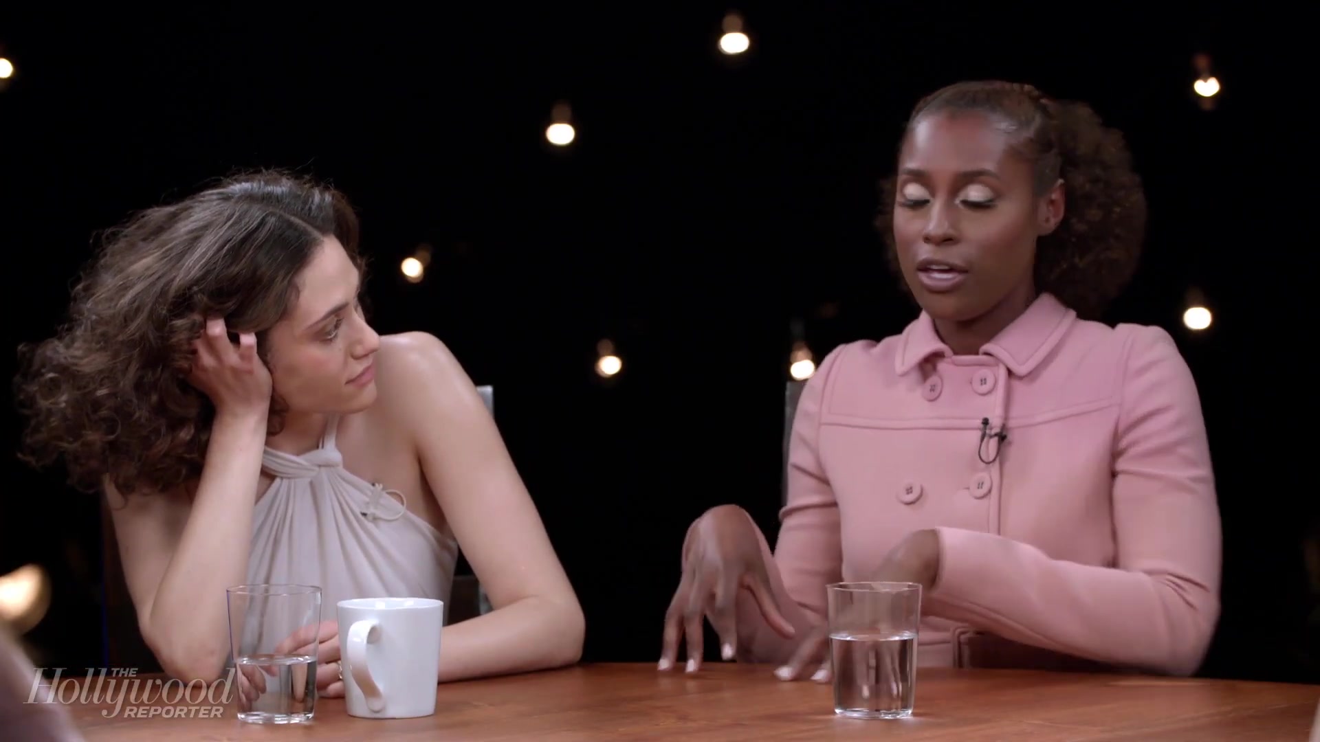 emmyrossumweb_comedyactressroundtable_hollywoodreporter17_002890.jpg