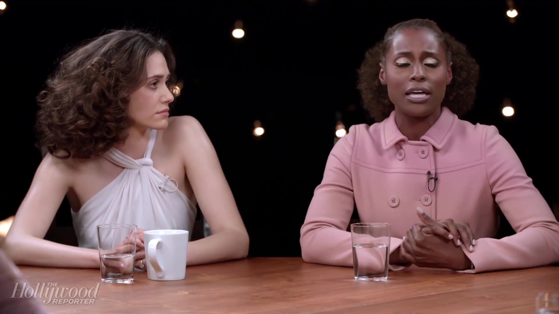 emmyrossumweb_comedyactressroundtable_hollywoodreporter17_002904.jpg