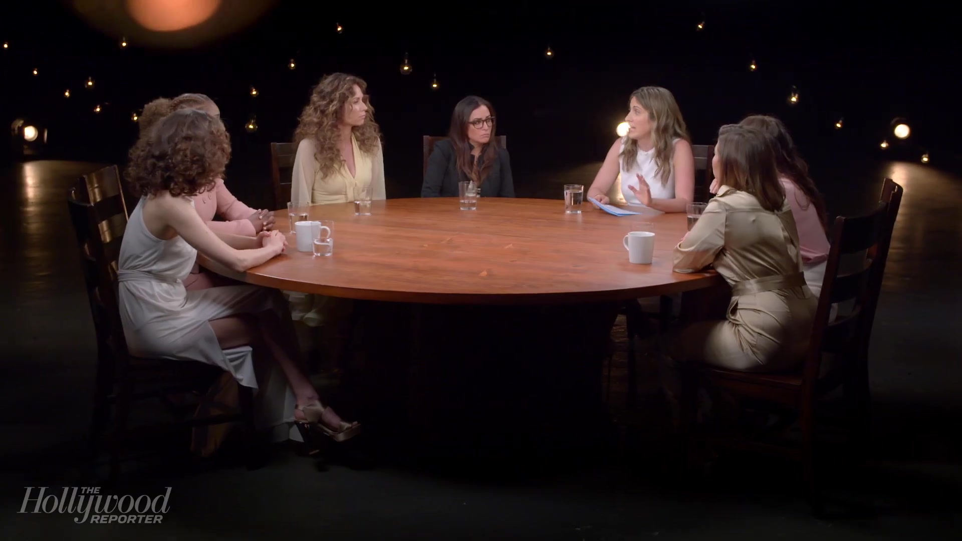 emmyrossumweb_comedyactressroundtable_hollywoodreporter17_002918.jpg