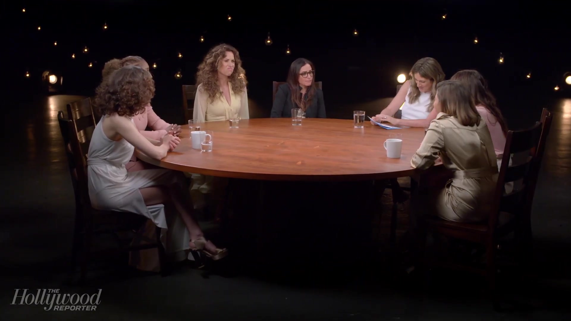 emmyrossumweb_comedyactressroundtable_hollywoodreporter17_002920.jpg emmyrossumweb_comedyactressroundtable_hollywoodreporter17_002920.jpg