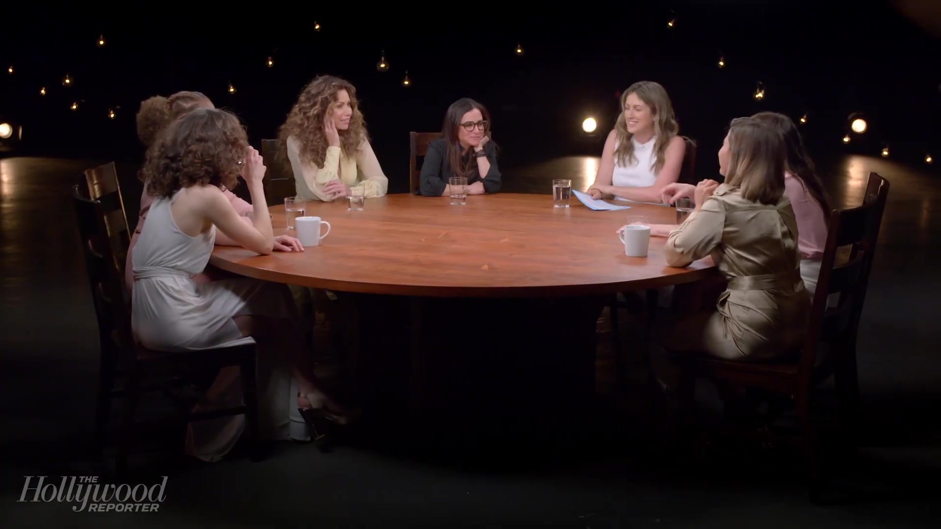 emmyrossumweb_comedyactressroundtable_hollywoodreporter17_003032.jpg emmyrossumweb_comedyactressroundtable_hollywoodreporter17_003032.jpg