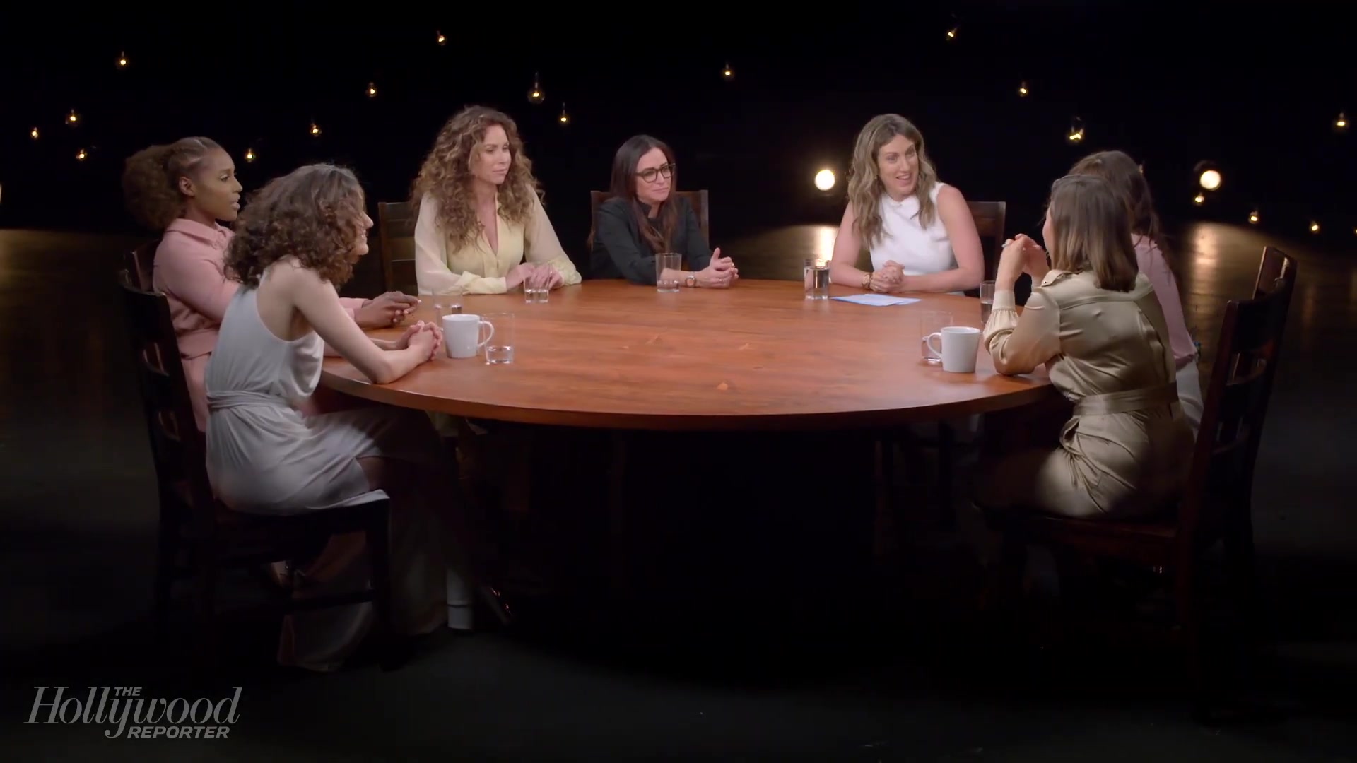 emmyrossumweb_comedyactressroundtable_hollywoodreporter17_003186.jpg