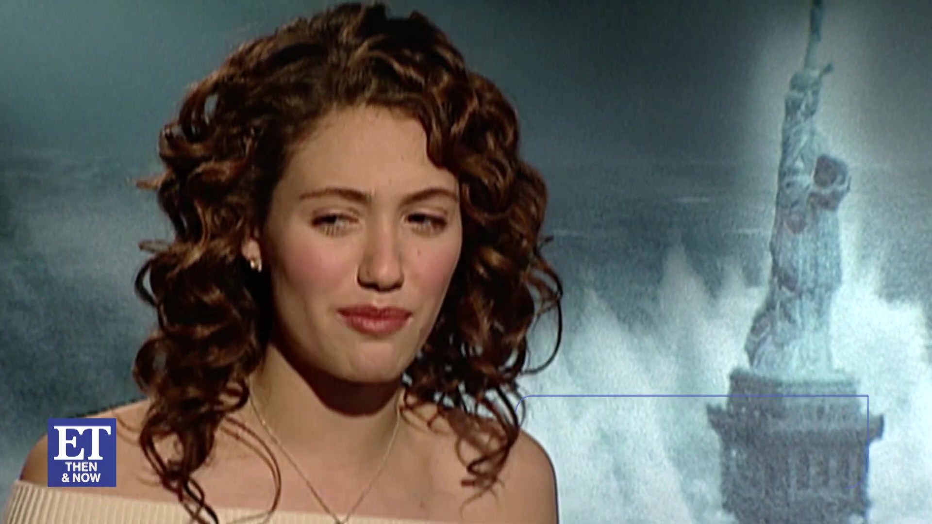 emmyrossumweb_etnowthen_furious_000134.jpg