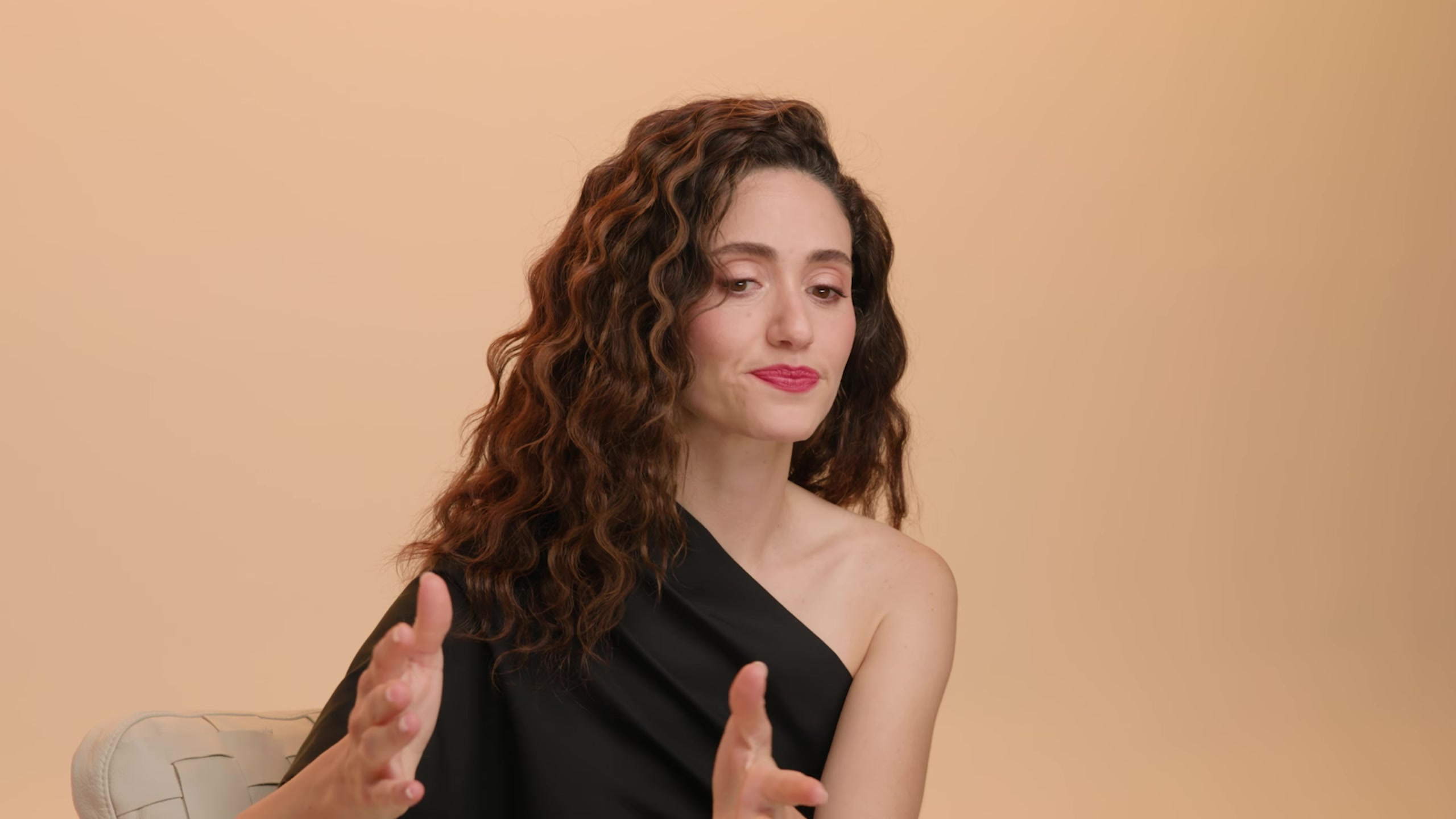 emmyrossumweb_hiddenpowerfemalerage_tiff_000057.jpg emmyrossumweb_hiddenpowerfemalerage_tiff_000057.jpg