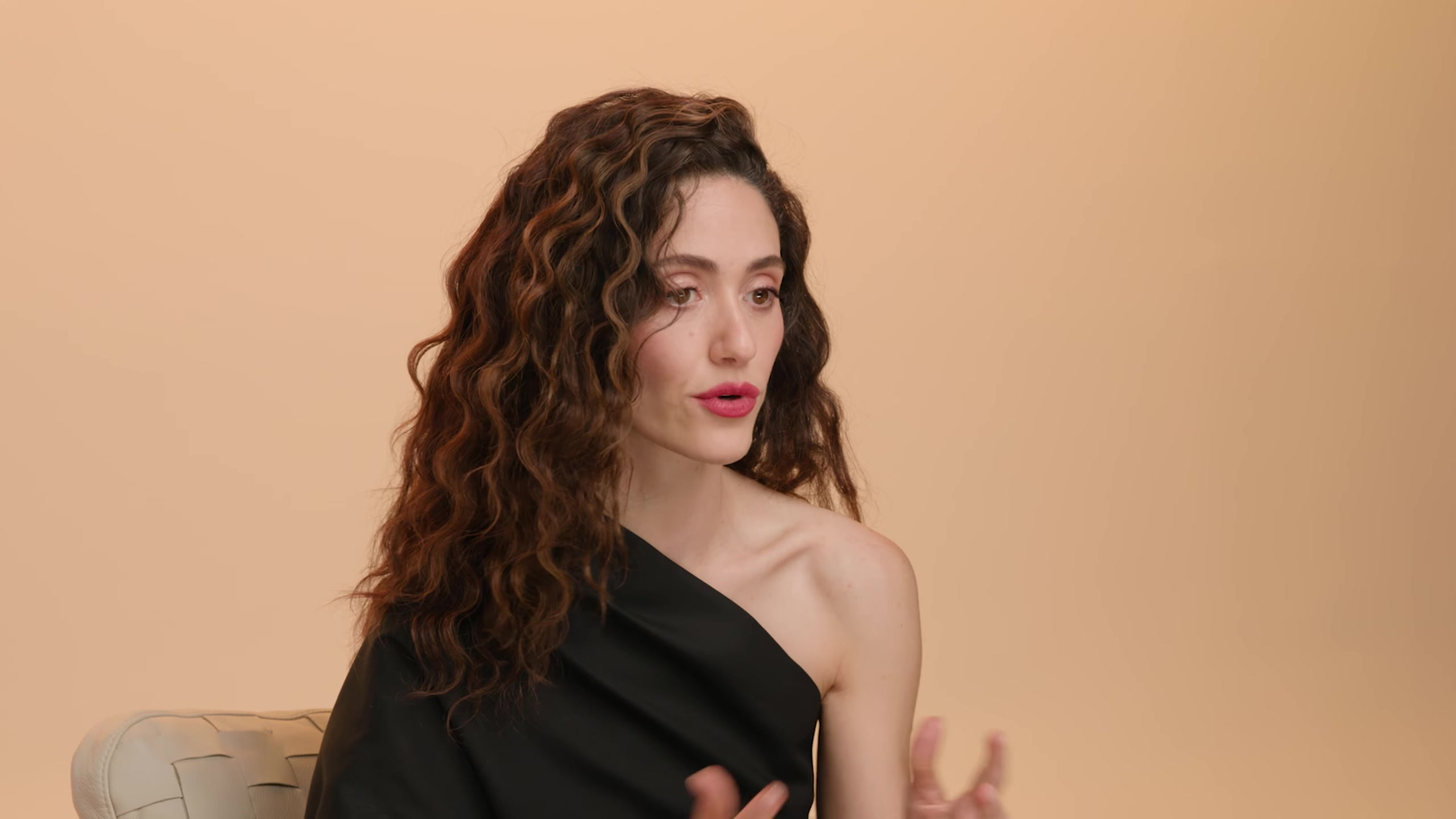 emmyrossumweb_hiddenpowerfemalerage_tiff_000085.jpg emmyrossumweb_hiddenpowerfemalerage_tiff_000085.jpg