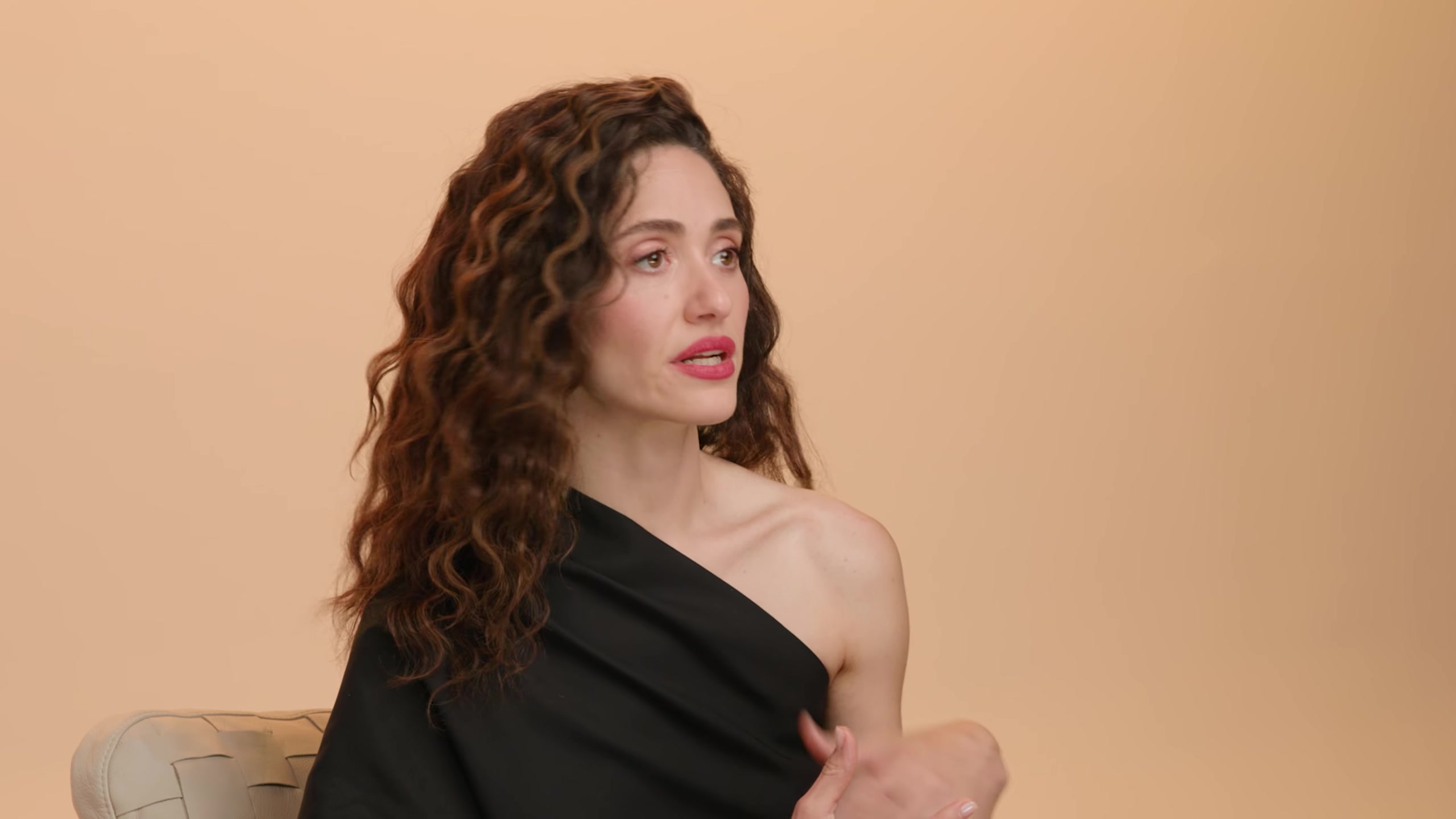 emmyrossumweb_hiddenpowerfemalerage_tiff_000160.jpg