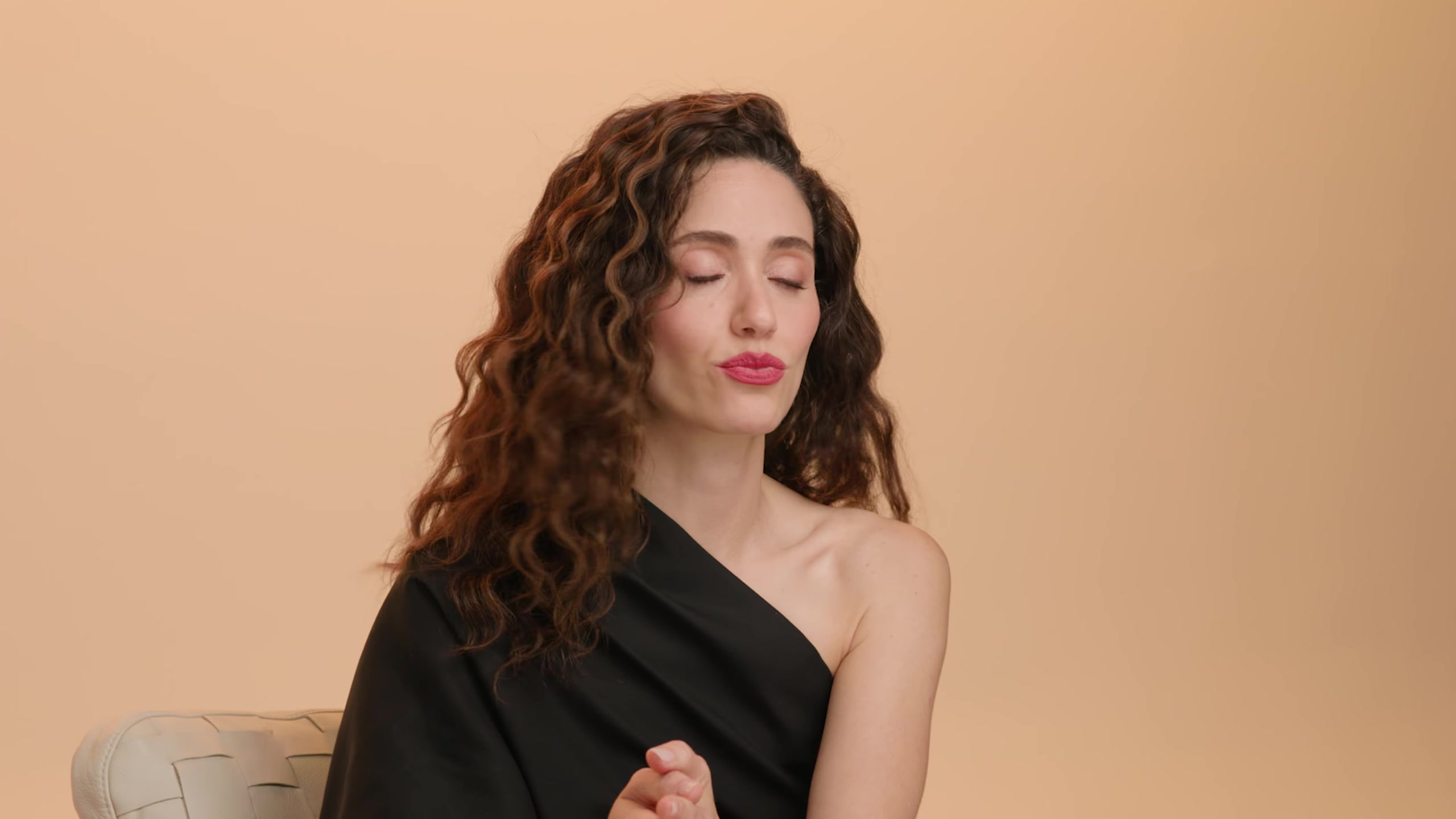 emmyrossumweb_hiddenpowerfemalerage_tiff_000234.jpg emmyrossumweb_hiddenpowerfemalerage_tiff_000234.jpg