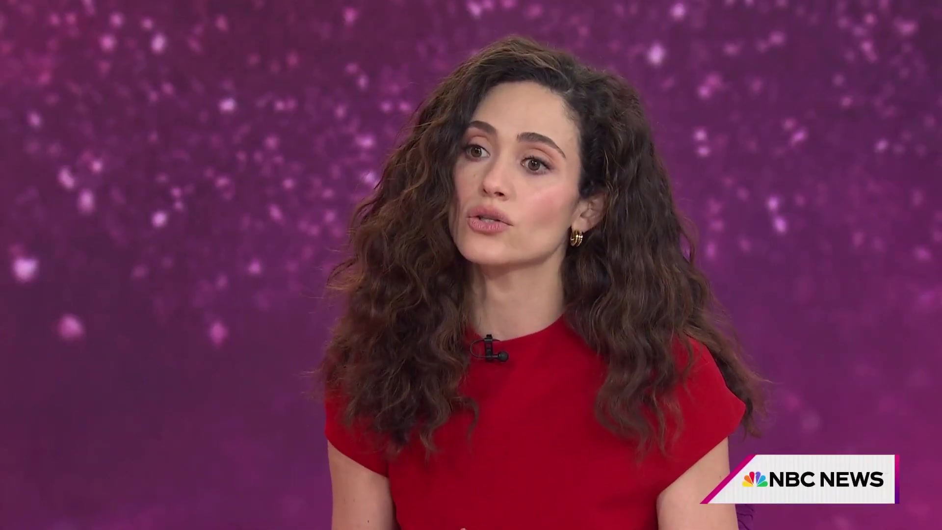 emmyrossumweb_todayshow_000150.jpg
