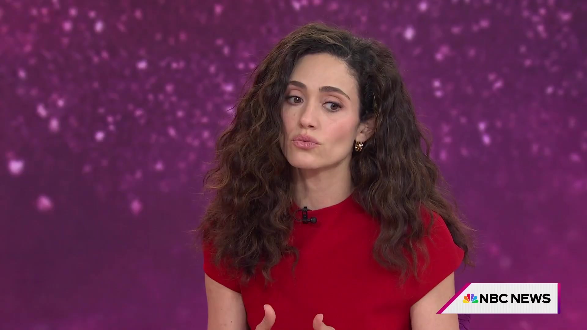 emmyrossumweb_todayshow_000153.jpg
